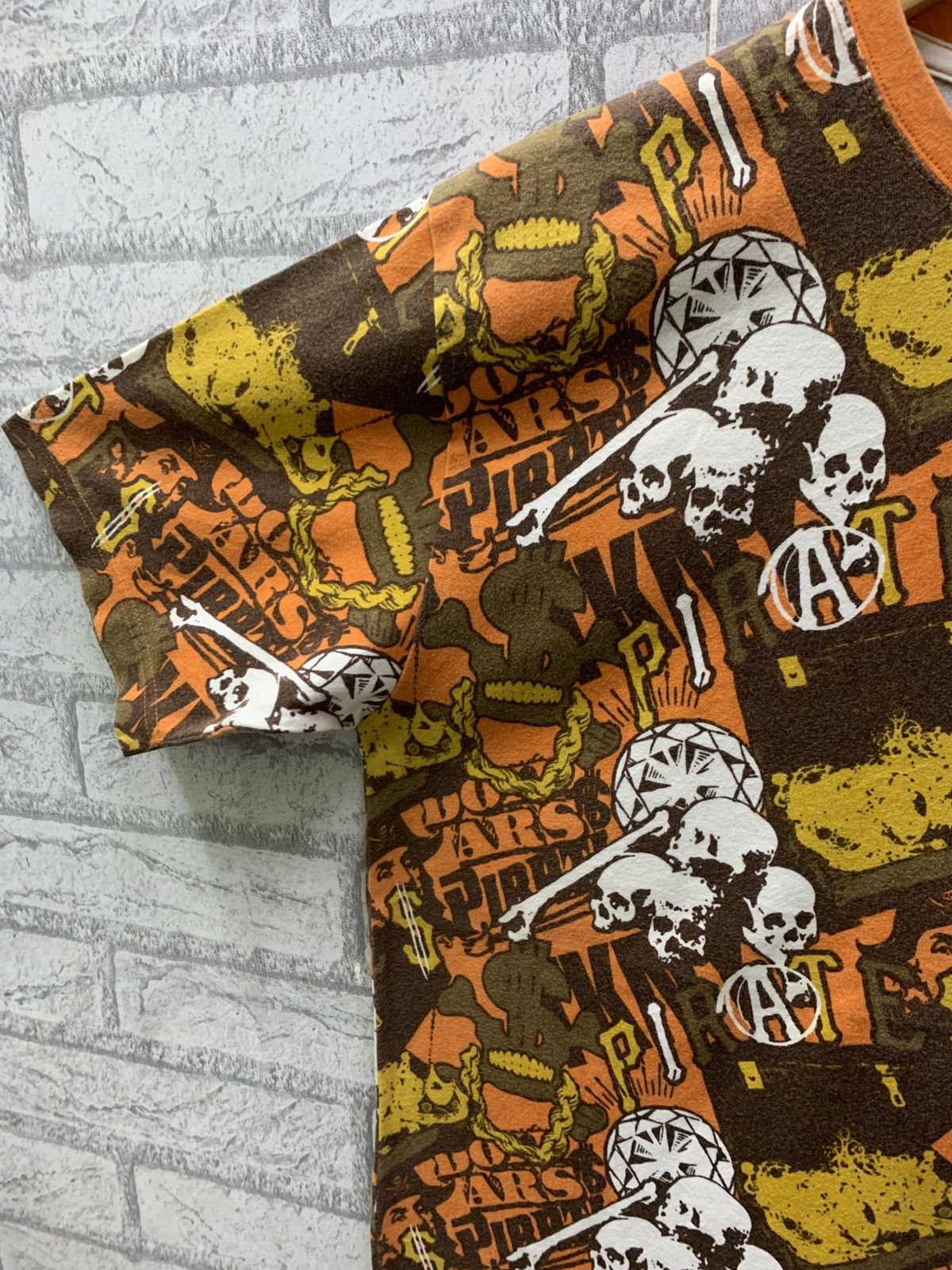 Swagger Vintage Swagger 2007 Alloverprint Design Skull Pirates Size US L / EU 52-54 / 3 - 9 Thumbnail