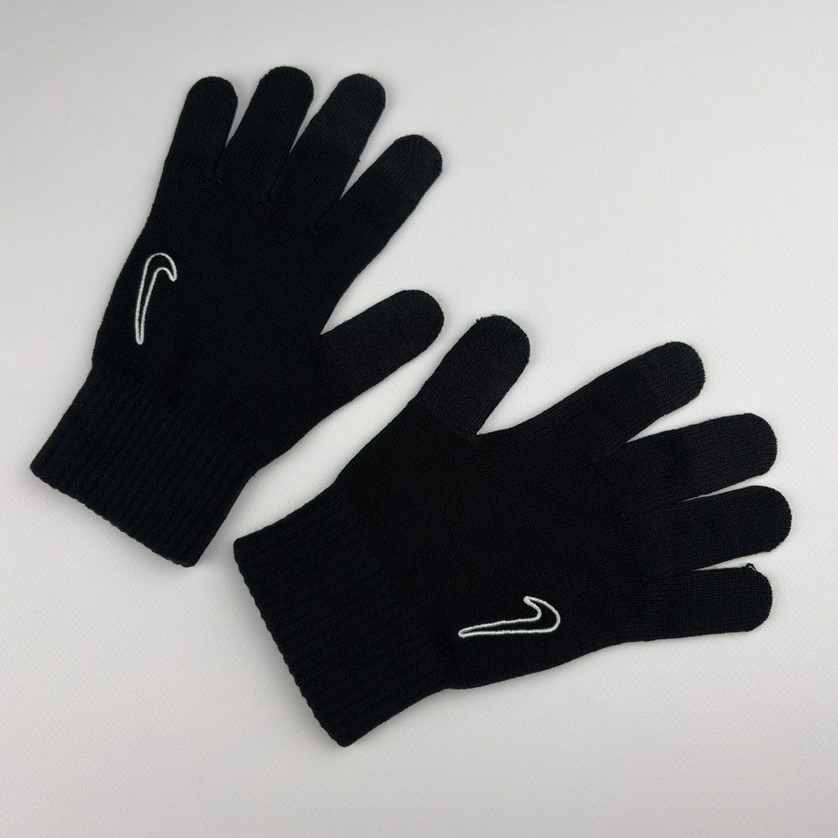 Nike Nike Knitted Gloves Swoosh Size ONE SIZE - 1 Thumbnail