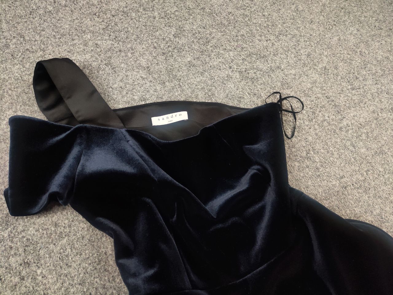 Sandro Sandro Velvet Mini Dress Dark Navy almost black One-Shoulder Size S / US 4 / IT 40 - 6 Thumbnail