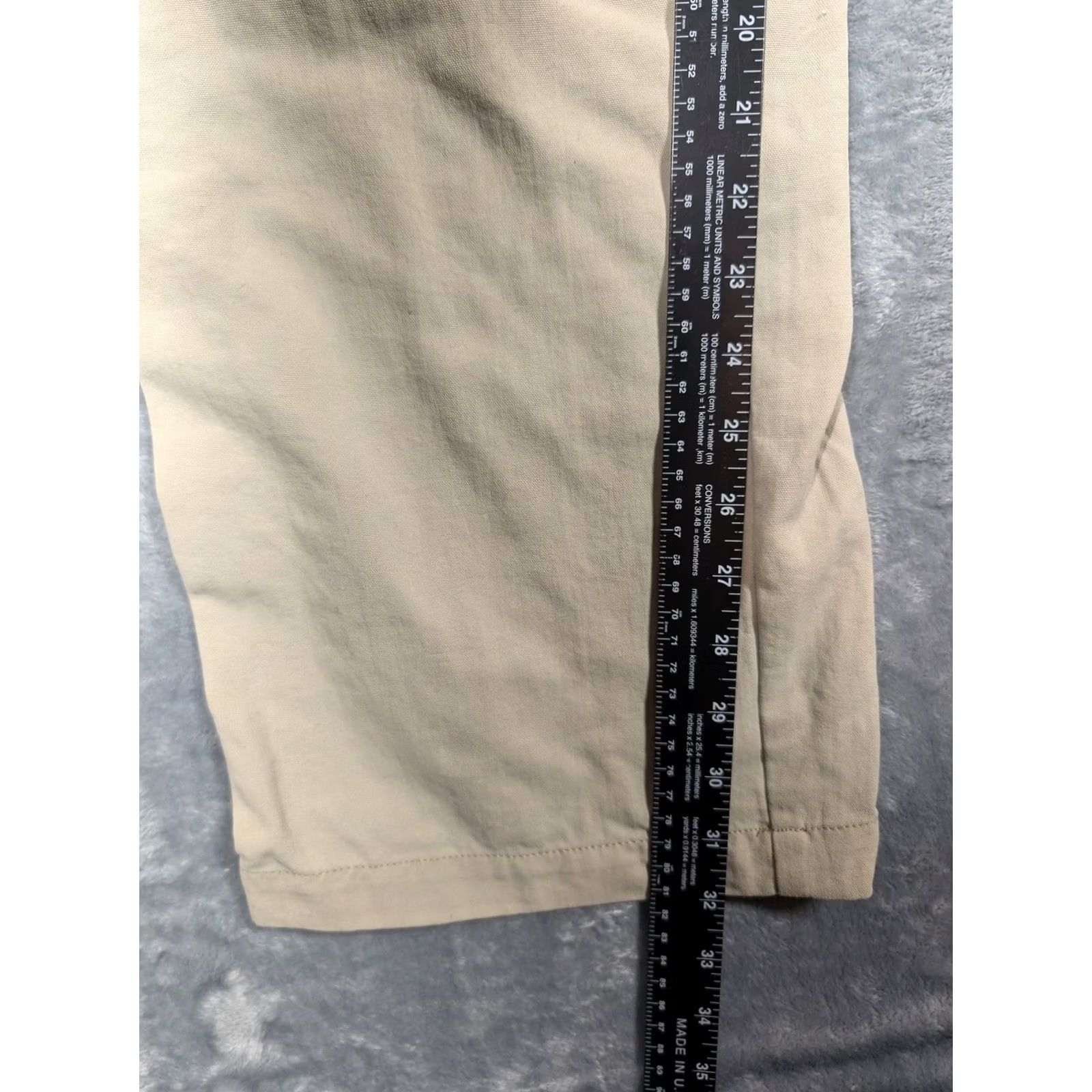 Patagonia Patagonia Cargo Pants Mens 30x32 Khaki Beige Outdoor Hiking Workwear Utility Pants Beige/Khaki Cargo with Pockets Size US 30 / EU 46 - 4 Thumbnail