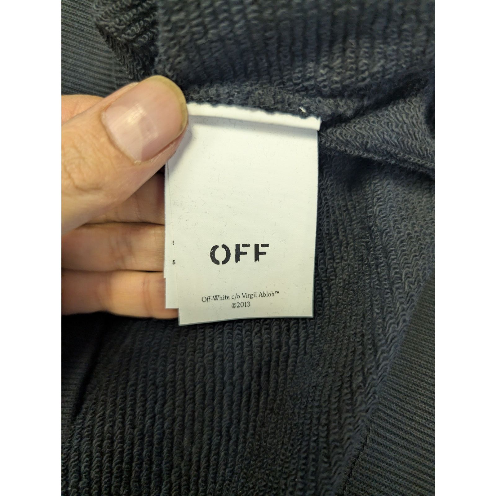 Off-White o1rshd1 Spray Can Arrow Skate Crewneck Sweater in Black Size US S / EU 44-46 / 1 - 16 Thumbnail