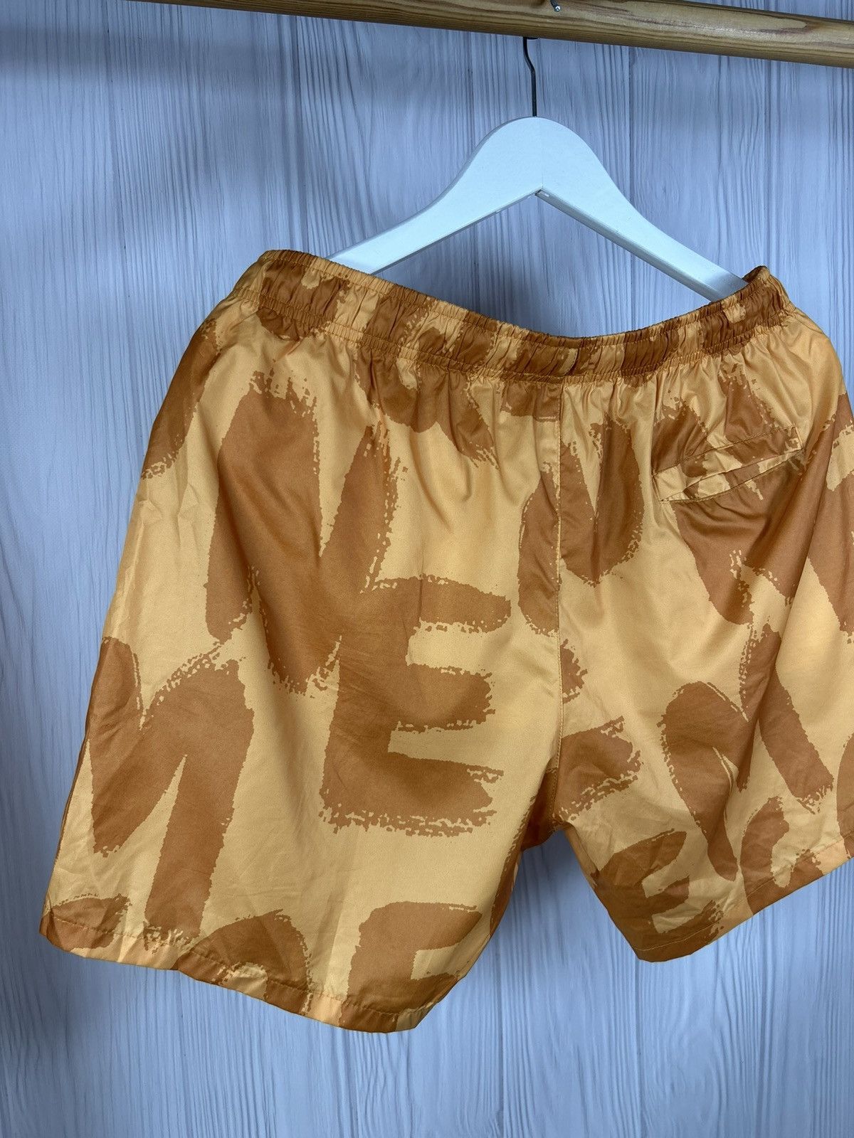 Alexander McQueen ALEXANDER MCQUEEN Graffiti Logo-Print Swim Shorts Trunks XL Size US 36 / EU 52 - 7 Thumbnail