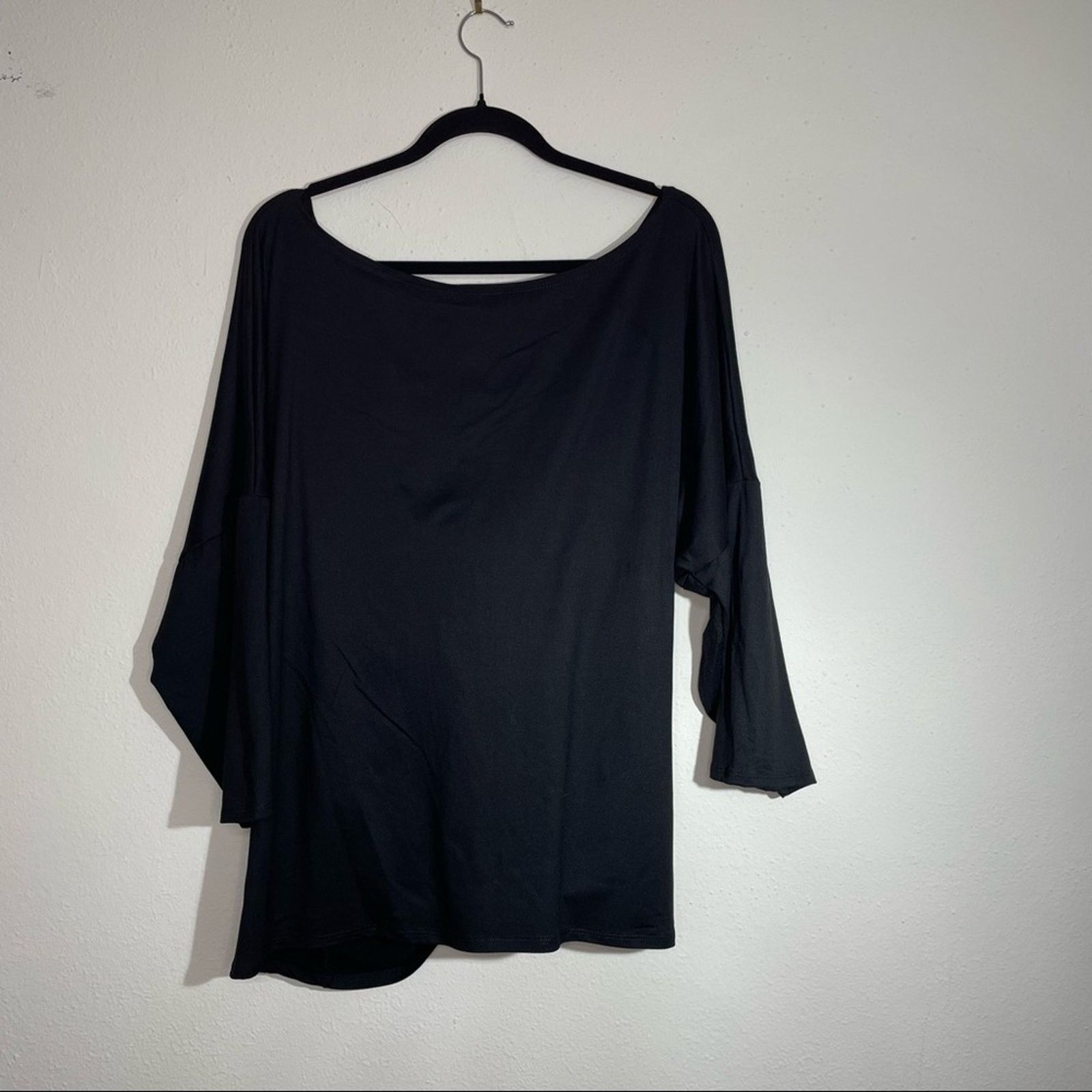Other FASHION NOVA Black Knot Back Shirt Size 3X Size 3XL / US 20-22 - 1 Thumbnail