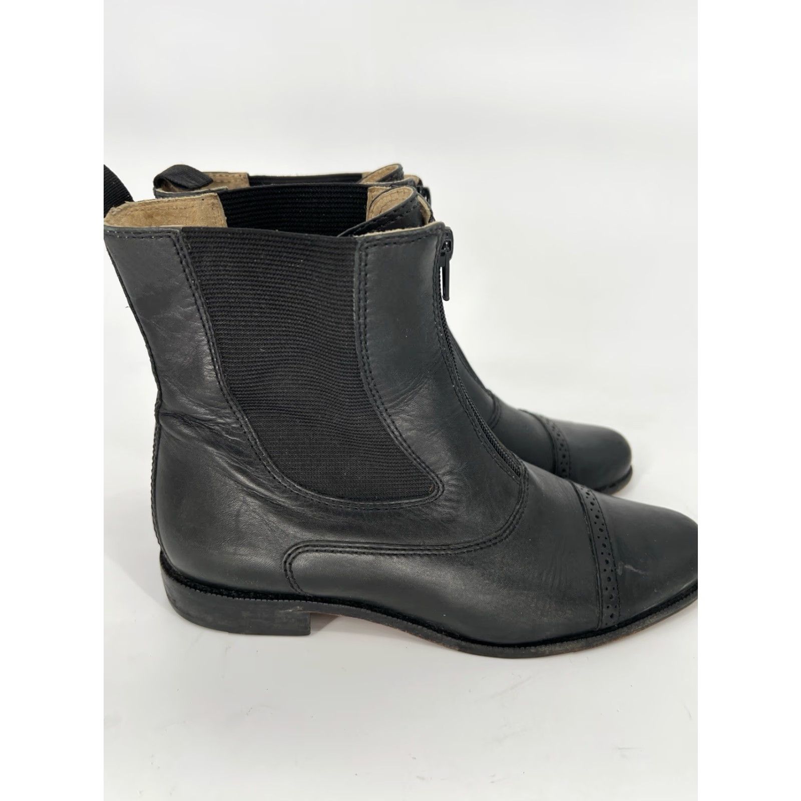 Vintage LL BEAN Women's Leather Ankle Boots Chelsea 8W Black Zip 1” Heel Block Toe Almond Boots Women Shoes Size US 8 / IT 38 - 3 Thumbnail