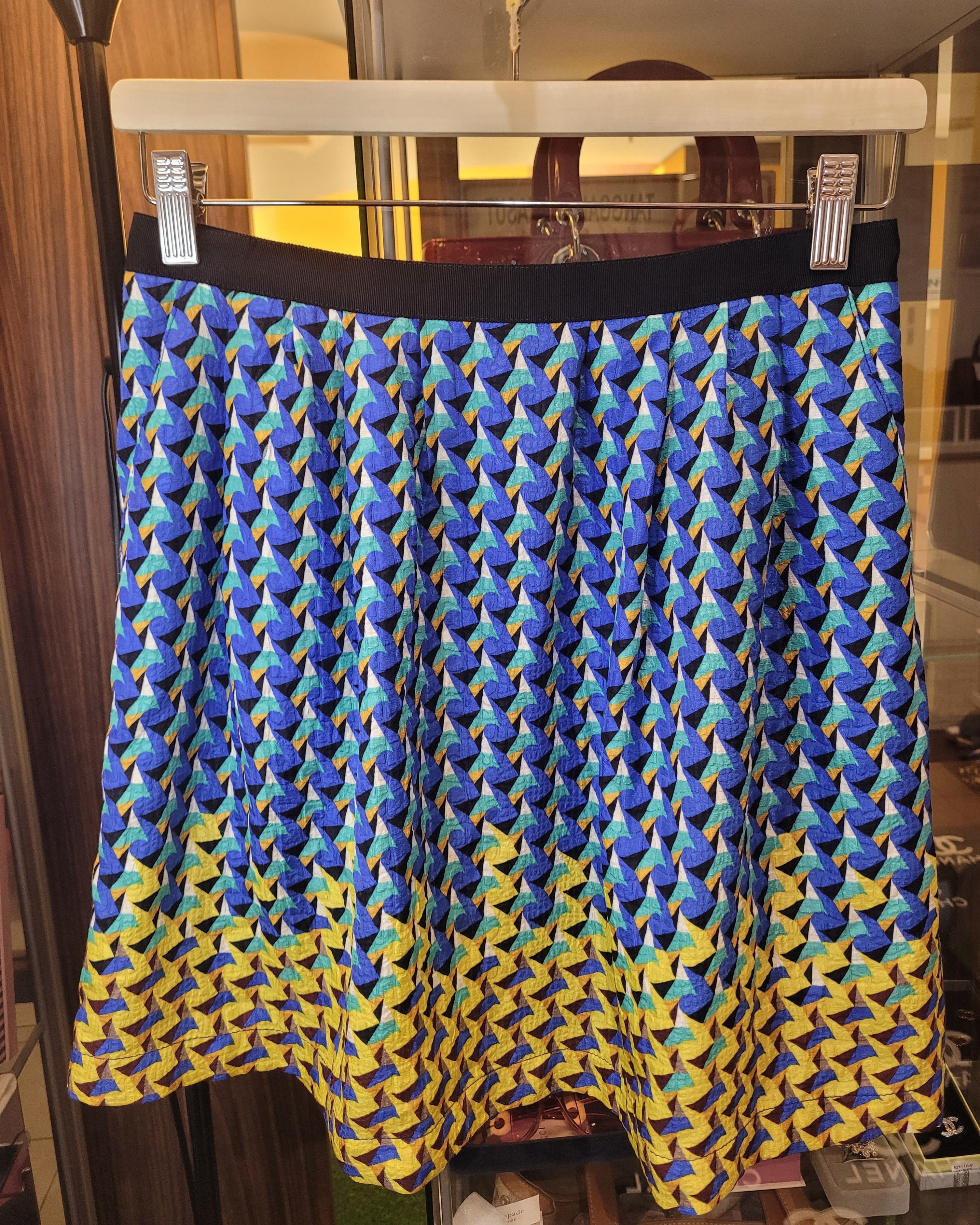 Marc by Marc Jacobs Marc by Marc Jacobs Silk Geometric Pleated Skirt Size 26" / US 2 / IT 38 - 1 Thumbnail
