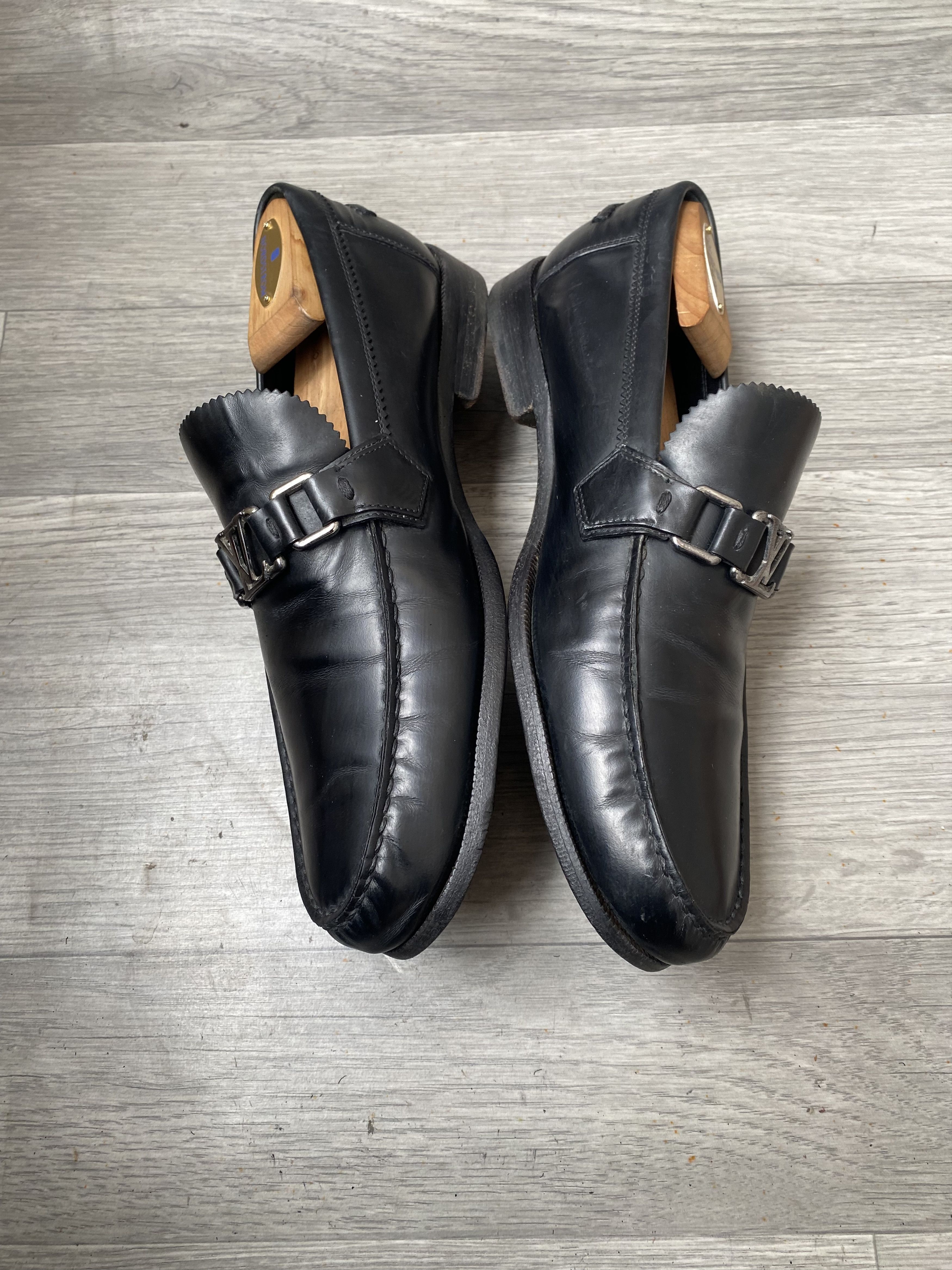 Louis Vuitton montecarlo black slip on loafers sz 42