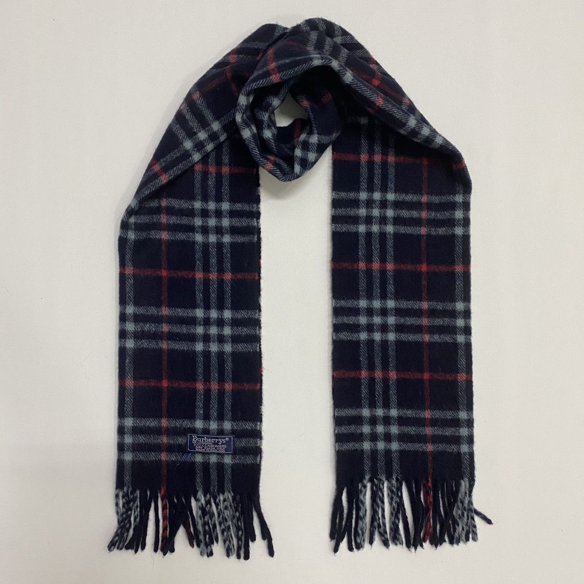 Burberry BURBERRYS SCARF MUFFLER BUR022 Size ONE SIZE - 1 Thumbnail