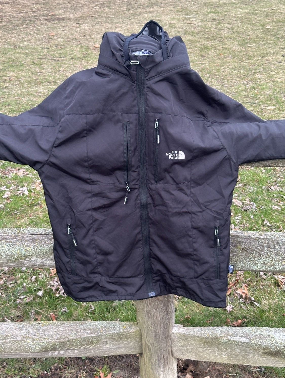 The North Face The North Face Windbreaker/Rain Jacket Size US S / EU 44-46 / 1 - 1 Thumbnail