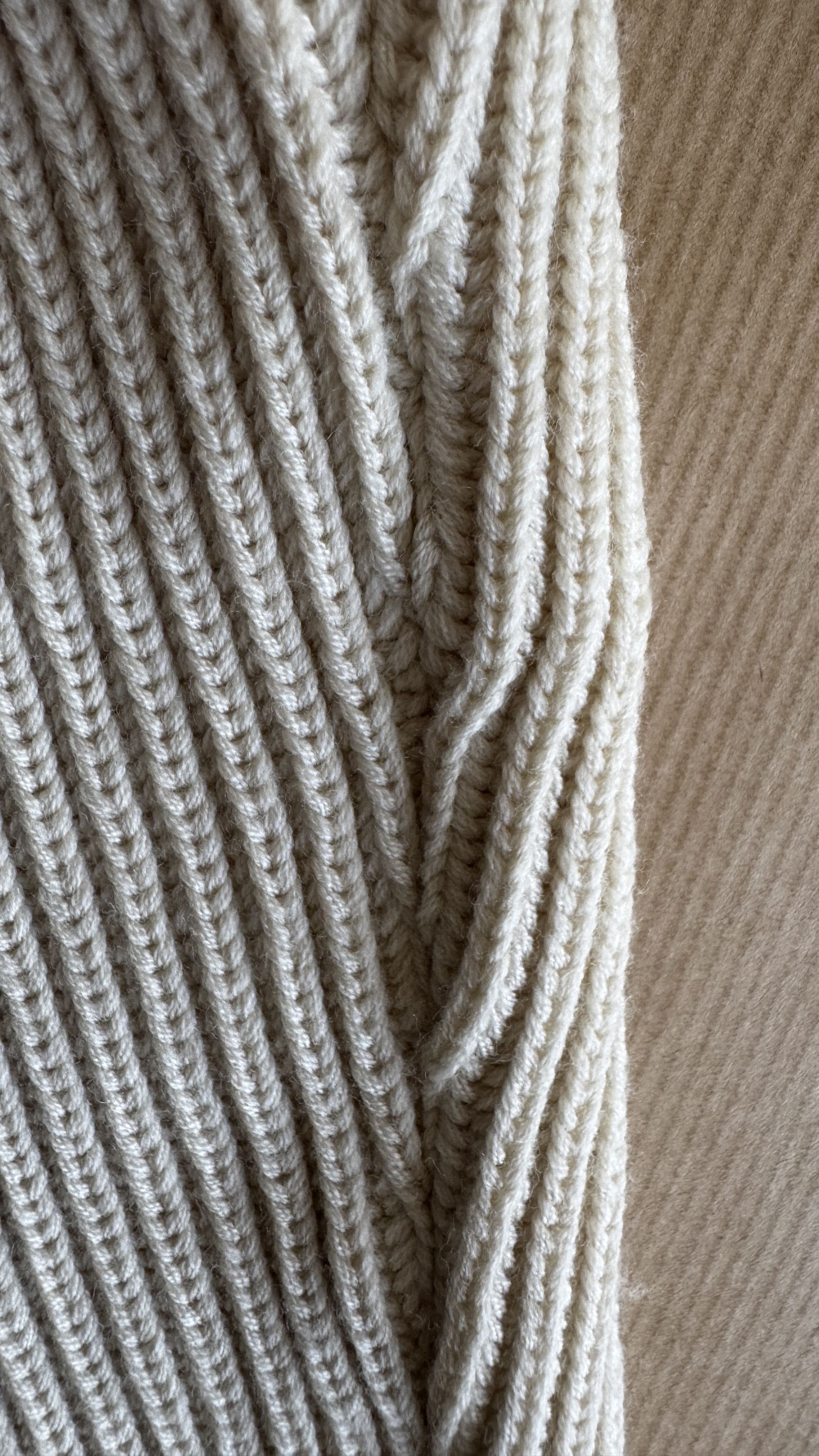 Auralee aa . 4 . as new . SUPER FINE WOOL RIB KNIT BIG P/O .A6AP01RK Size US S / EU 44-46 / 1 - 17 Thumbnail
