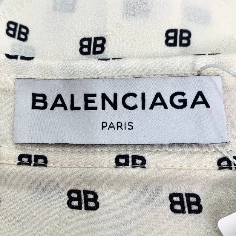 Balenciaga Balenciaga size 34 Beige logo printed full print turtlenec Size US XXS / EU 40 - 6 Thumbnail