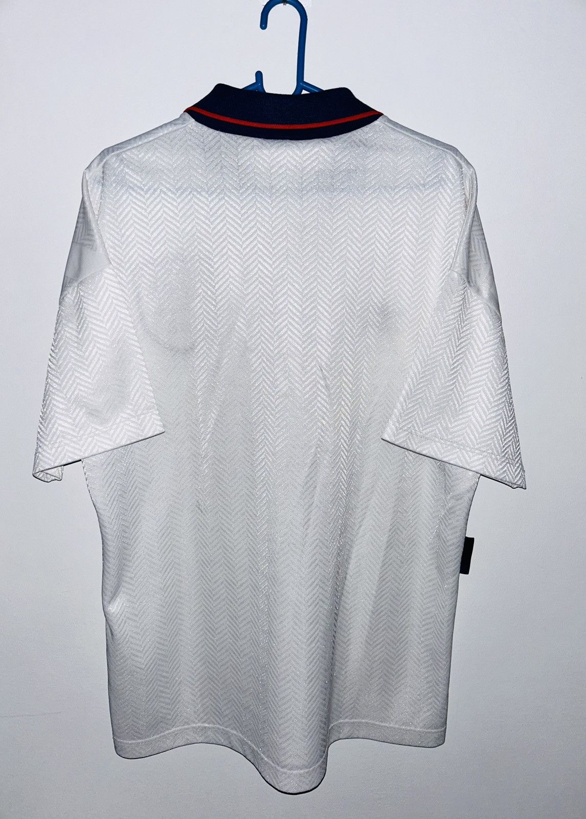 Umbro × Vintage England 1994 home jersey Size US M / EU 48-50 / 2 - 5 Thumbnail