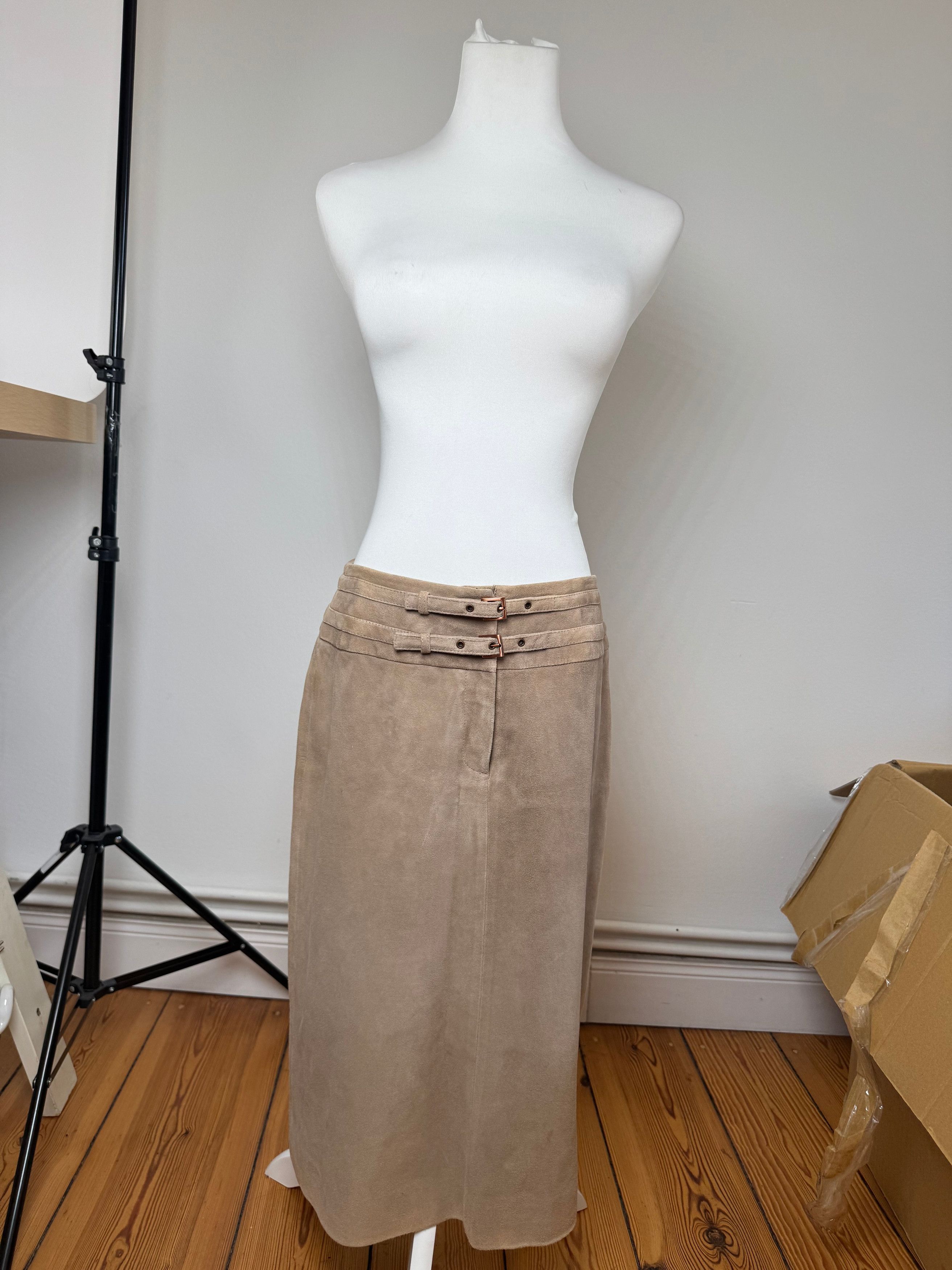 Celine Vintage Paris Suede Skirt 40 brown Size 28" / US 6 / IT 42 - 1 Thumbnail