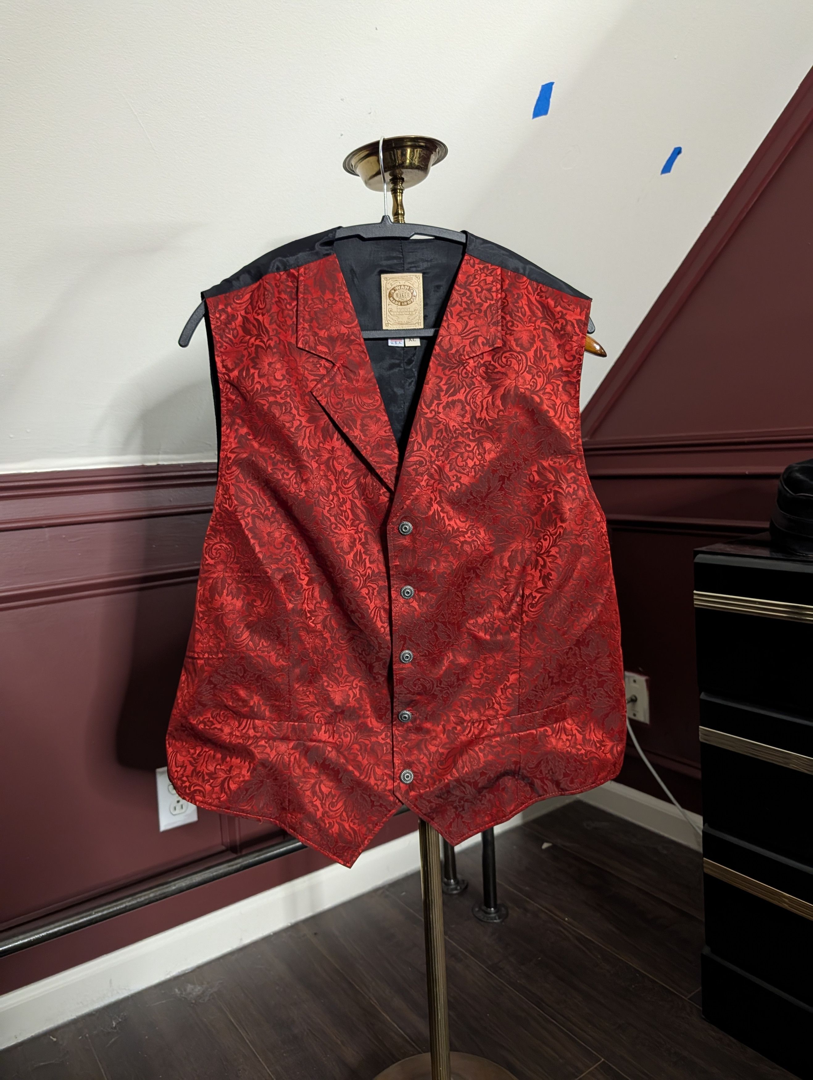 Other Wahmaker 100% SILK Red Floral Western MiUSA Vest Size 44R - 1 Thumbnail
