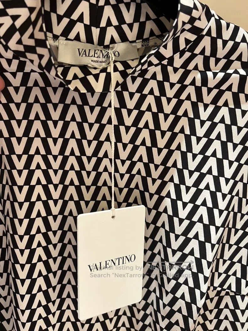 Valentino Valentino Top Size M / US 6-8 / IT 42-44 - 2 Thumbnail