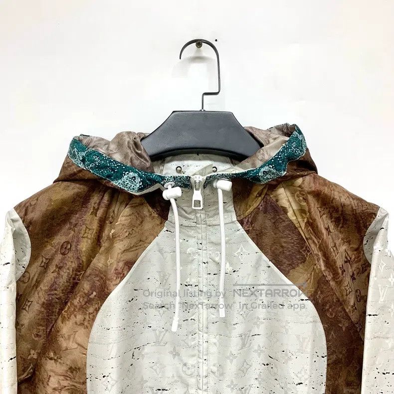 Louis Vuitton Louis Vuitton Marble full logo assault jacket Size US S / EU 44-46 / 1 - 3 Thumbnail