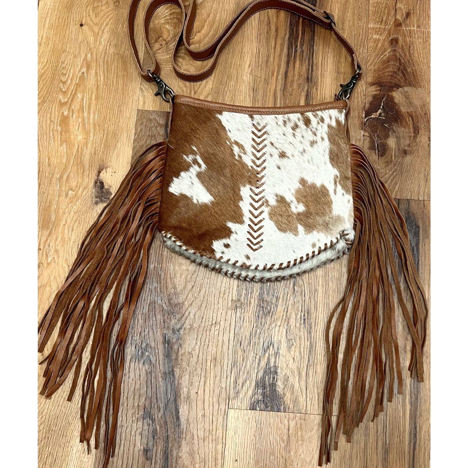Vintage VINTAGE Myra Bag Western Brown Tan Cow Hair Hide Leather Fringe Shoulder Crossbody Bag Boho Womens Size ONE SIZE - 2 Thumbnail