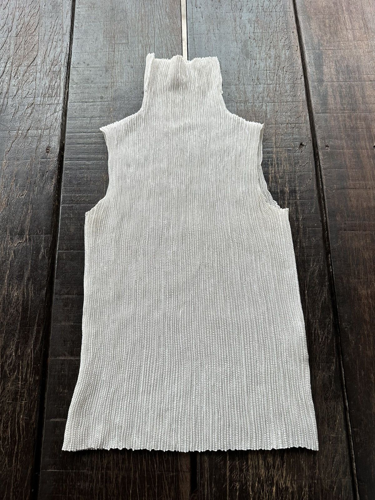 Japanese Brand Spechio Pleats sleeveless Size S / US 4 / IT 40 - 1 Thumbnail