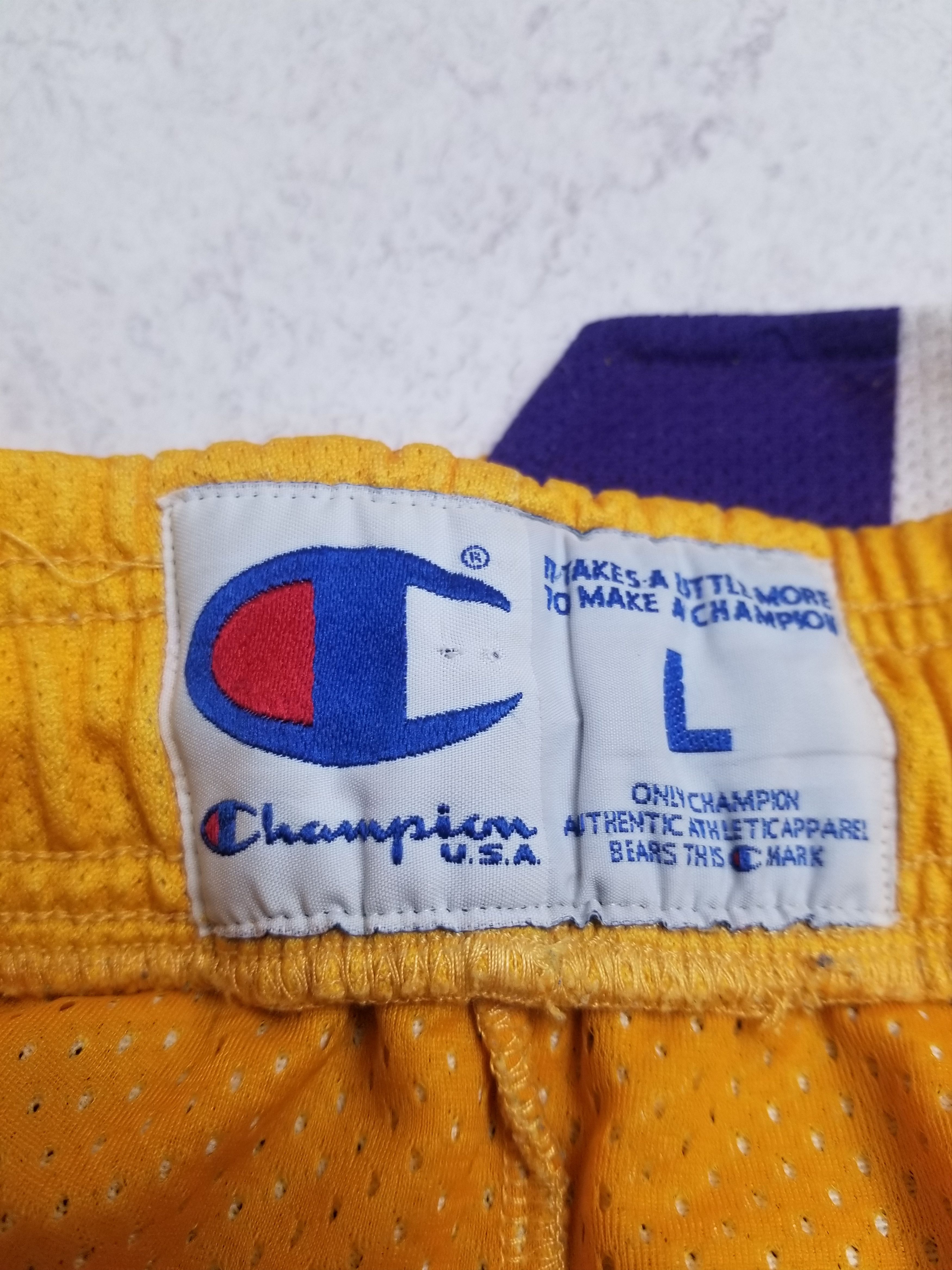 Champion Champion Los Angeles Lakers Kobe Bryant NBA SHORTS SIZE L Size US 36 / EU 52 - 16 Thumbnail