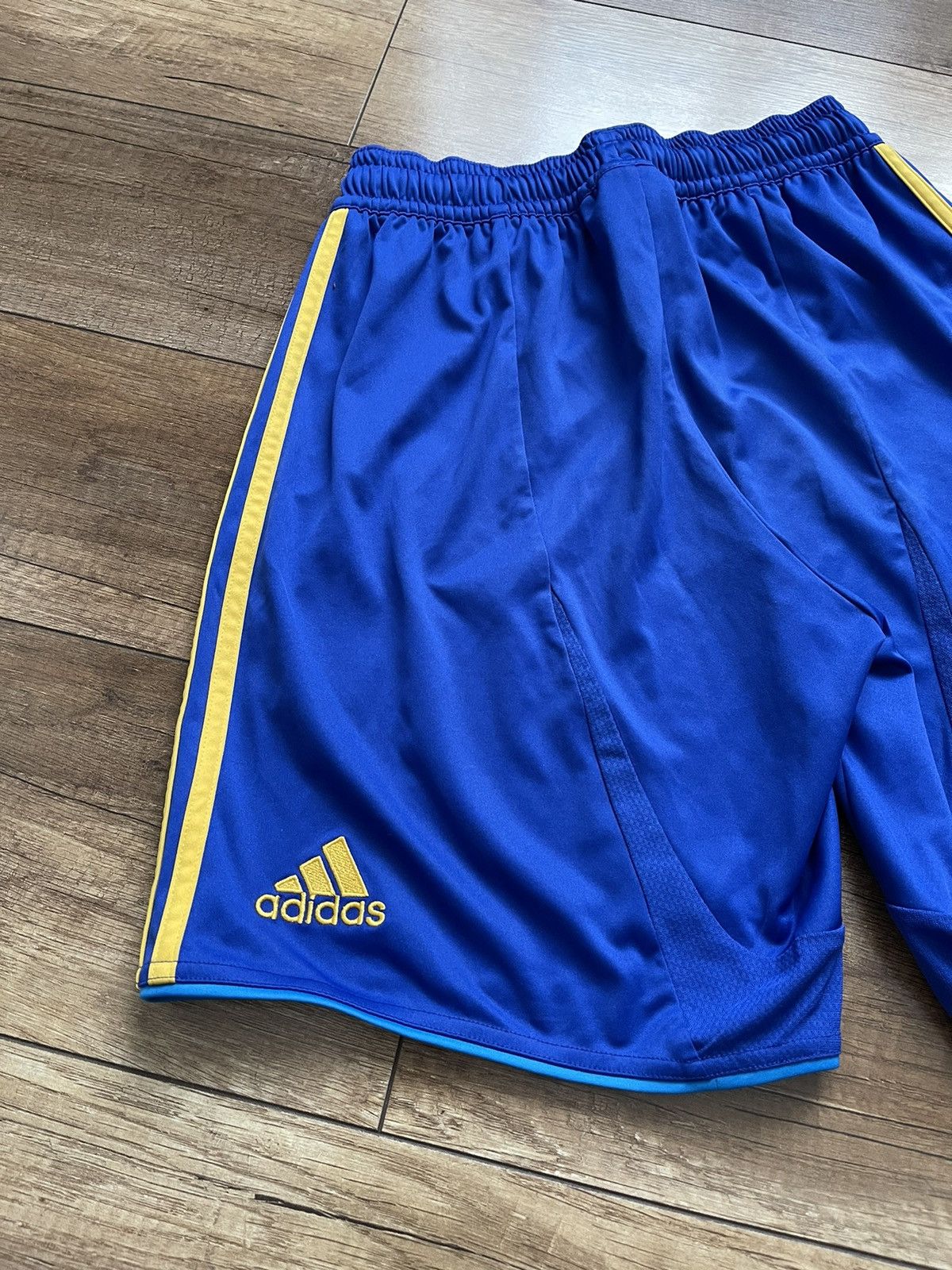 Adidas 2012 Adidas Ukraine Vintage Soccer Suit Jersey And Shorts Size US S / EU 44-46 / 1 - 16 Thumbnail