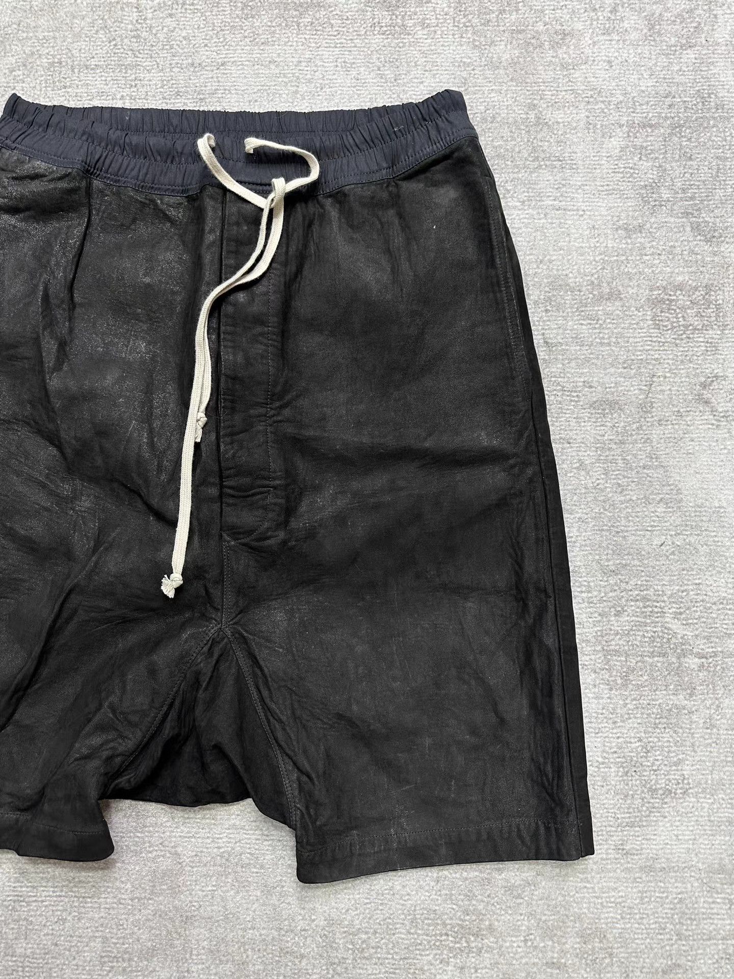 Rick Owens Rick Owens Distressed Lambskin Shorts K20 Size US 34 / EU 50 - 3 Thumbnail