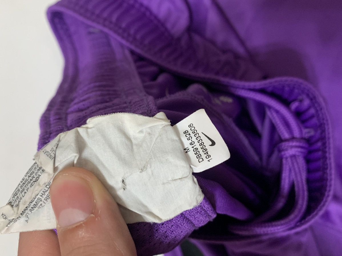 Nike Tottenham 2021/22 Medium Purple Third Shirt x Shorts Size US M / EU 48-50 / 2 - 7 Thumbnail