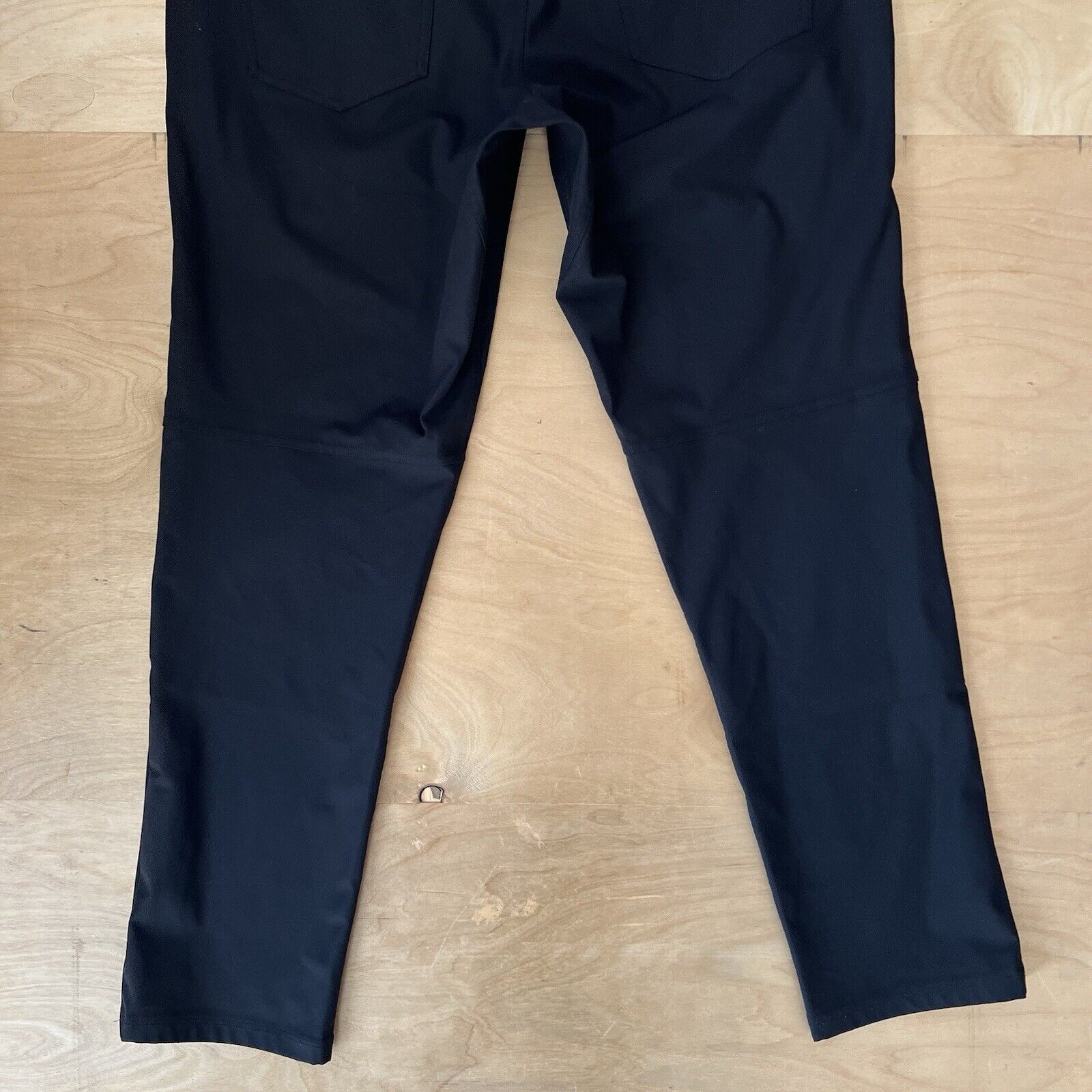 Lululemon Lululemon ABC Pants 34 Black Athleisure Casual Workwear Size US 34 / EU 50 - 8 Thumbnail