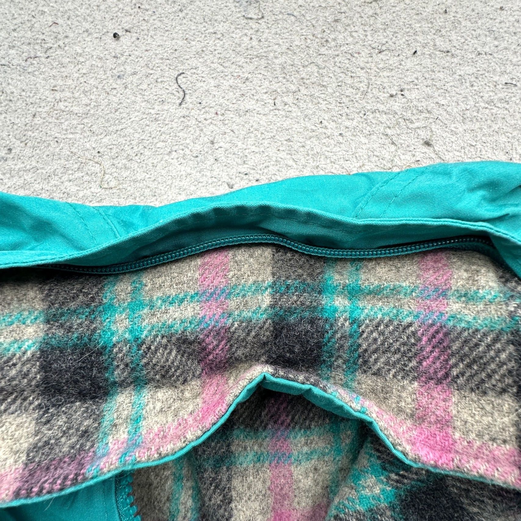 Vintage VINTAGE Woolrich Parka Jacket Womens Large Green Teal Pockets Flannel Lined 90s Outdoor Woolrich Woman Coat Size L / US 10 / IT 46 - 6 Thumbnail