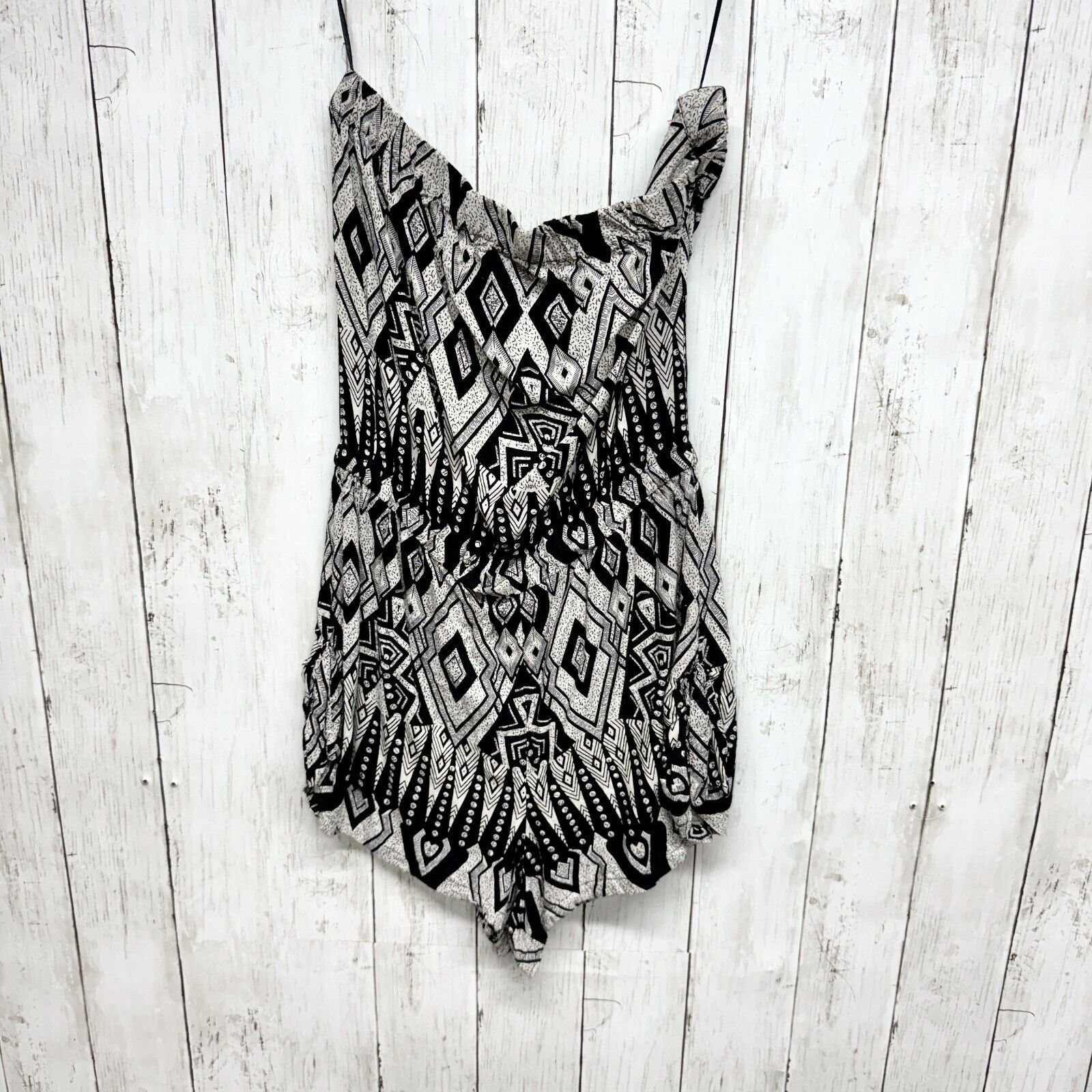 Other Angie Romper MD Boho Strapless Summer Black Geometric Rayon Size 30" / US 8 / IT 44 - 1 Thumbnail