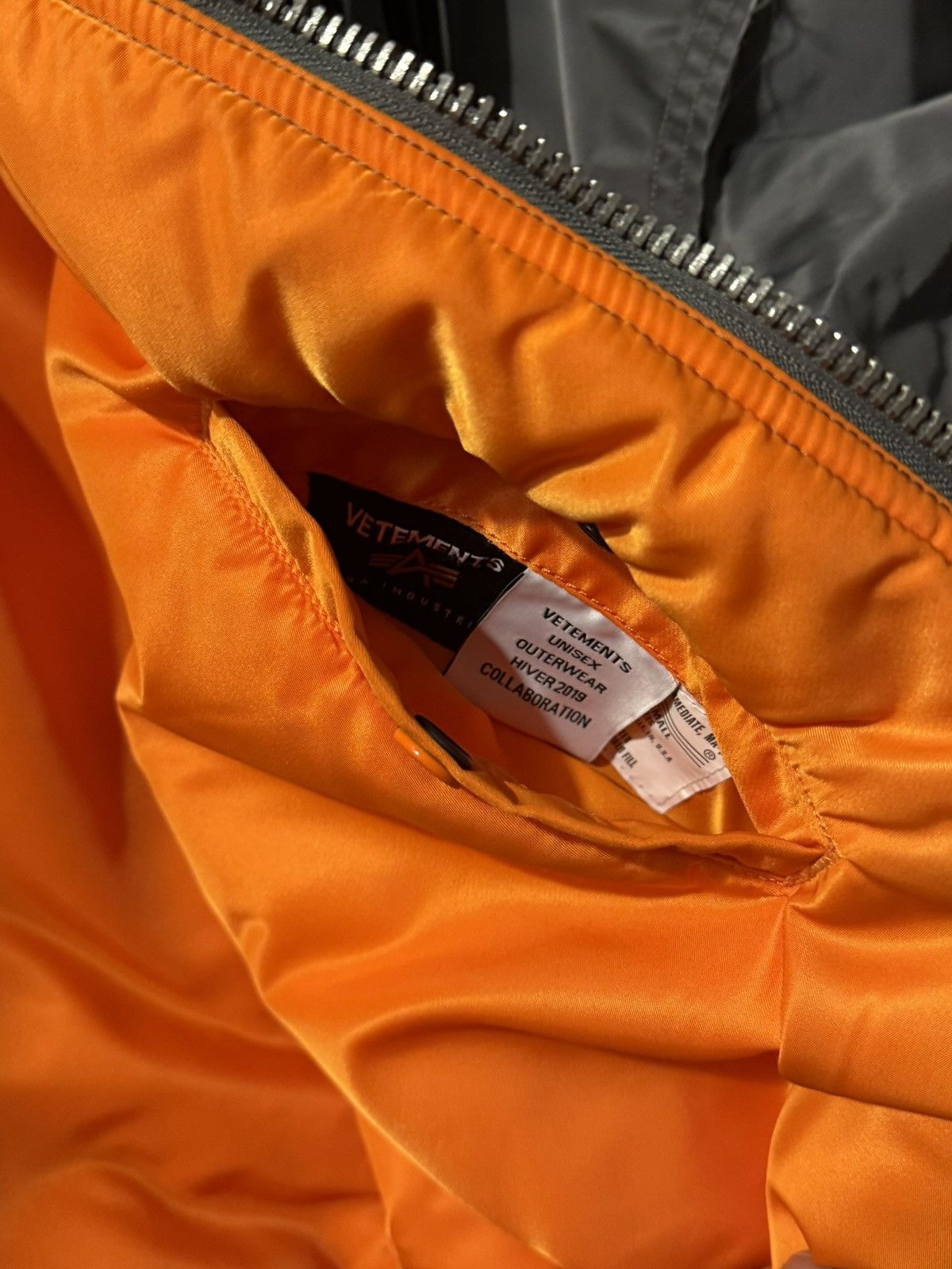 Vetements Vetements AW19 “tribal” reconstructed alpha bomber jacket Size US S / EU 44-46 / 1 - 5 Thumbnail