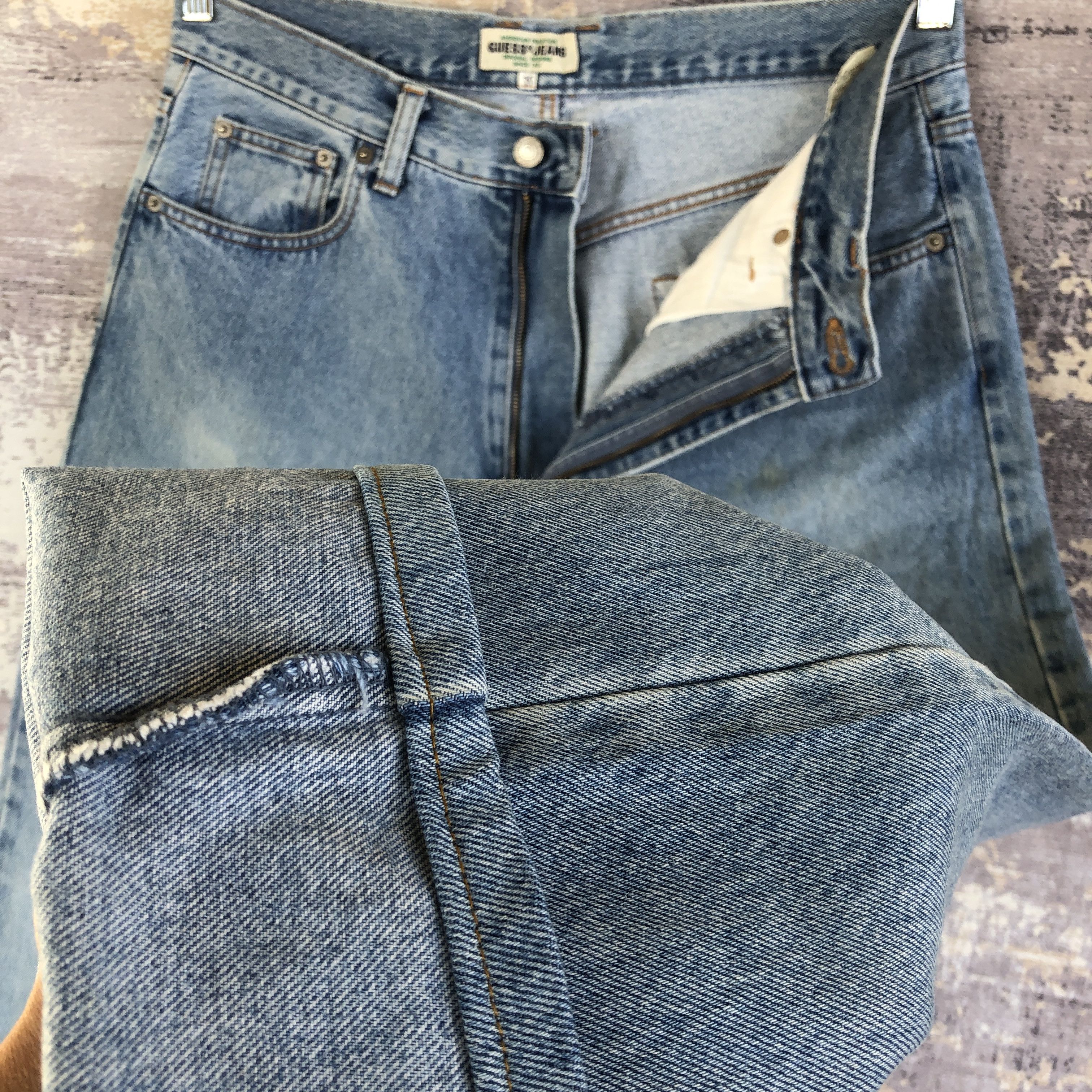 Guess Vintage 90s Guess Baggy Light Wash Jeans Guess Faded Denim Size US 32 / EU 48 - 8 Thumbnail
