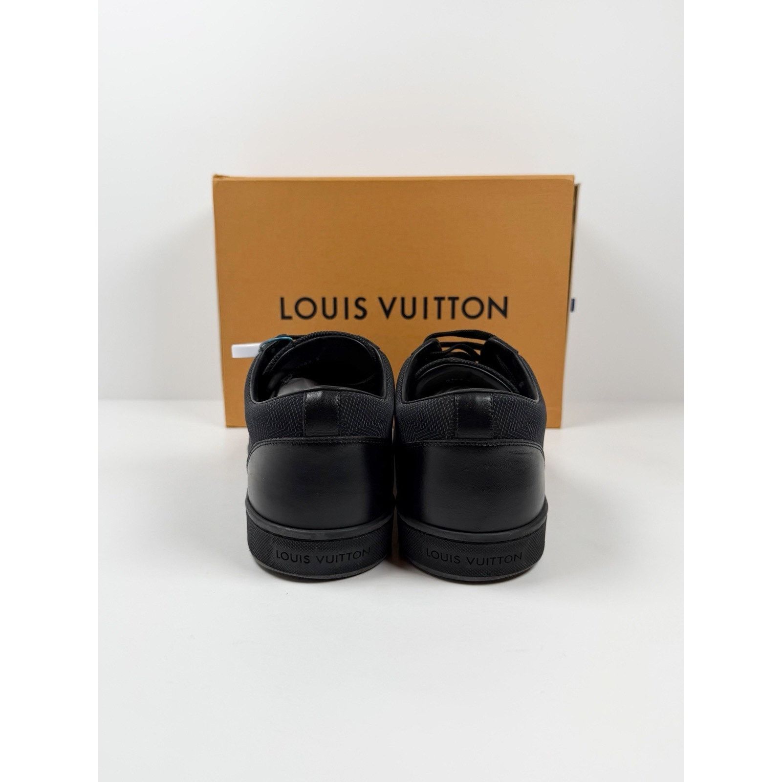 Louis Vuitton Size 8LV/9US - Louis Vuitton Offshore Sneakers Damier Black Size US 9 / EU 42 - 3 Thumbnail