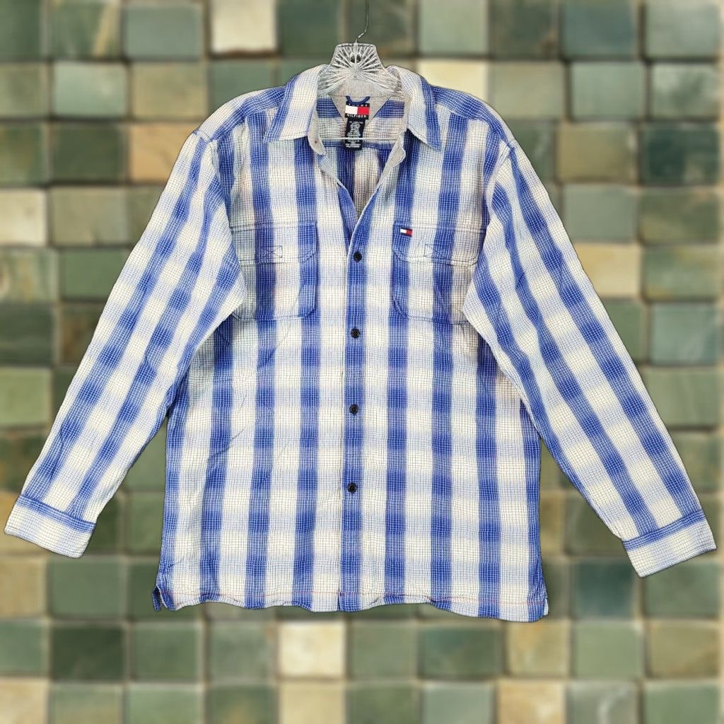 Tommy Hilfiger VINTAGE Tommy Hilfiger Men’s Long Sleeve Button-Up Shirt XL Blue White Striped Casual Size US XL / EU 56 / 4 - 1 Thumbnail