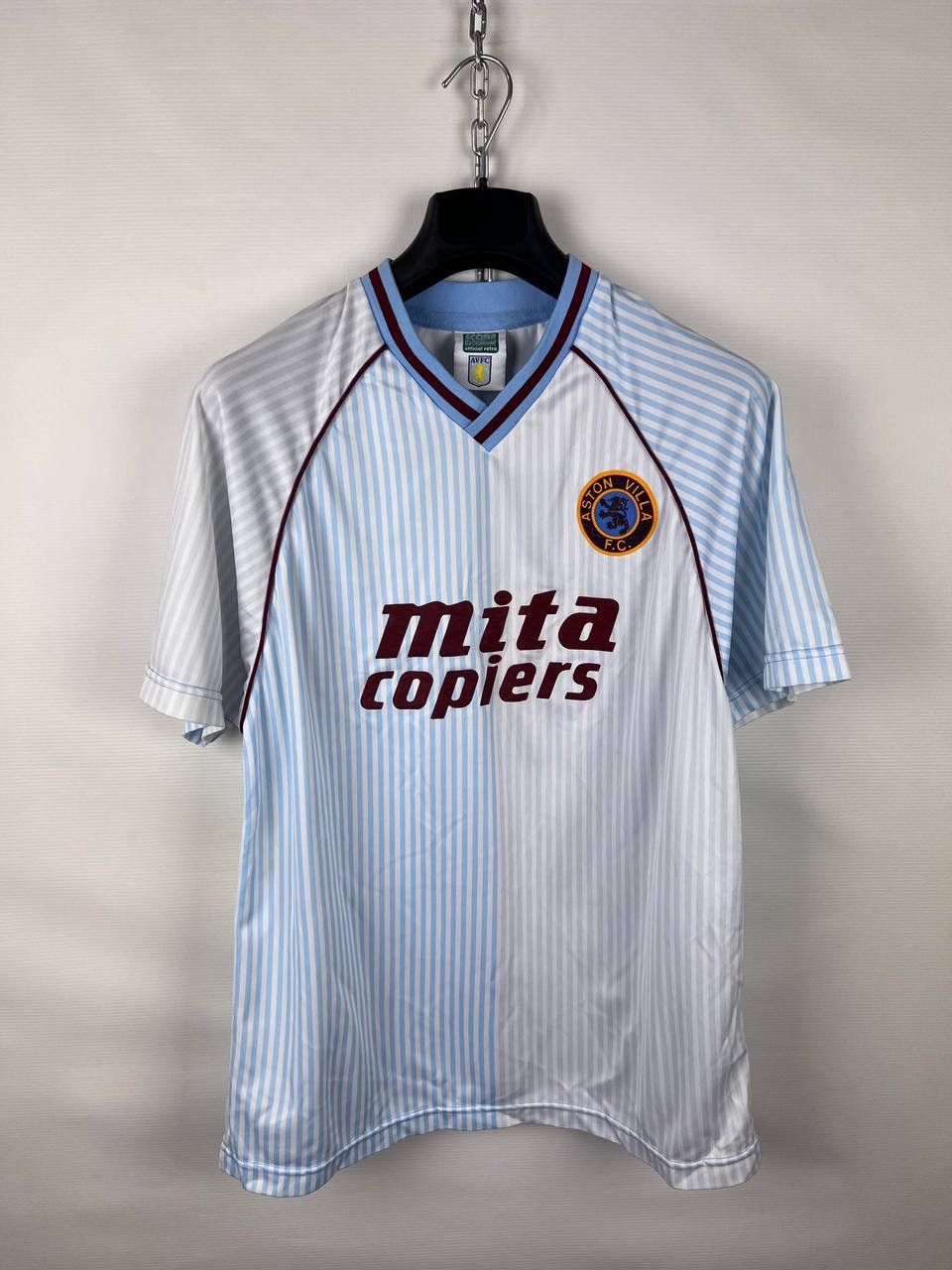 Other Aston Villa Score Draw official retro t-shirts size M Size US M / EU 48-50 / 2 - 1 Thumbnail
