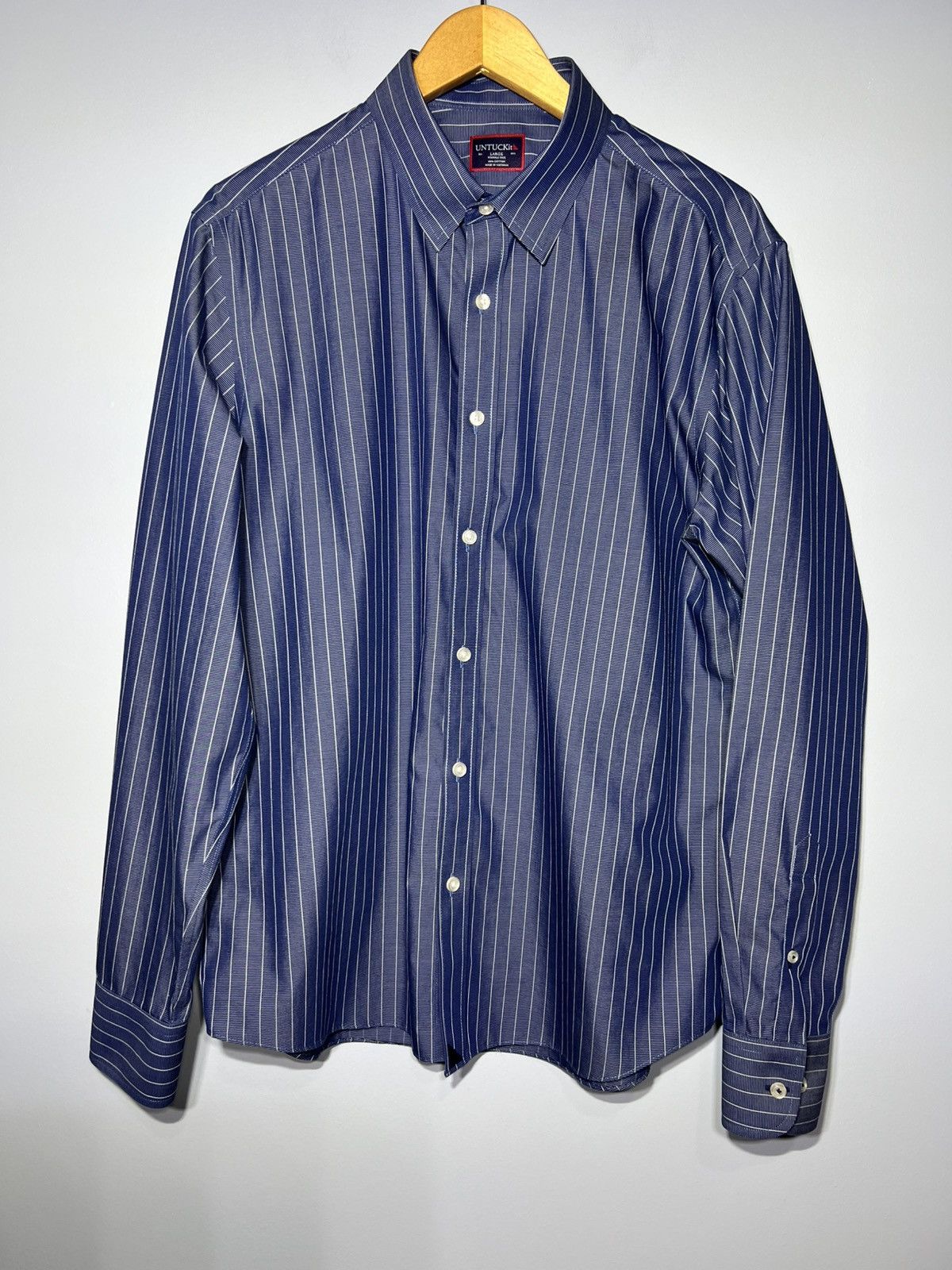 UNTUCKit UNTUCKit Gifford Navy Striped Button Up Dress Shirt Men L Size US L / EU 52-54 / 3 - 4 Thumbnail