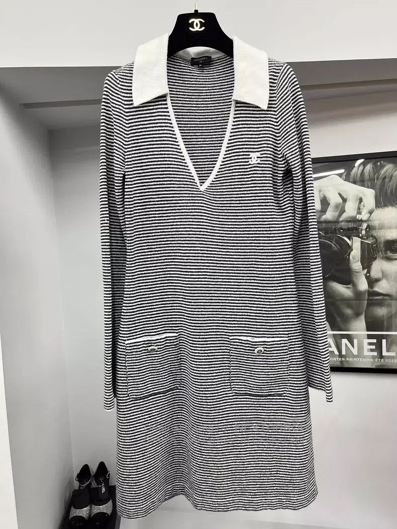 Chanel Chanel 23C black and white striped dress Size XS / US 0-2 / IT 36-38 - 1 Thumbnail