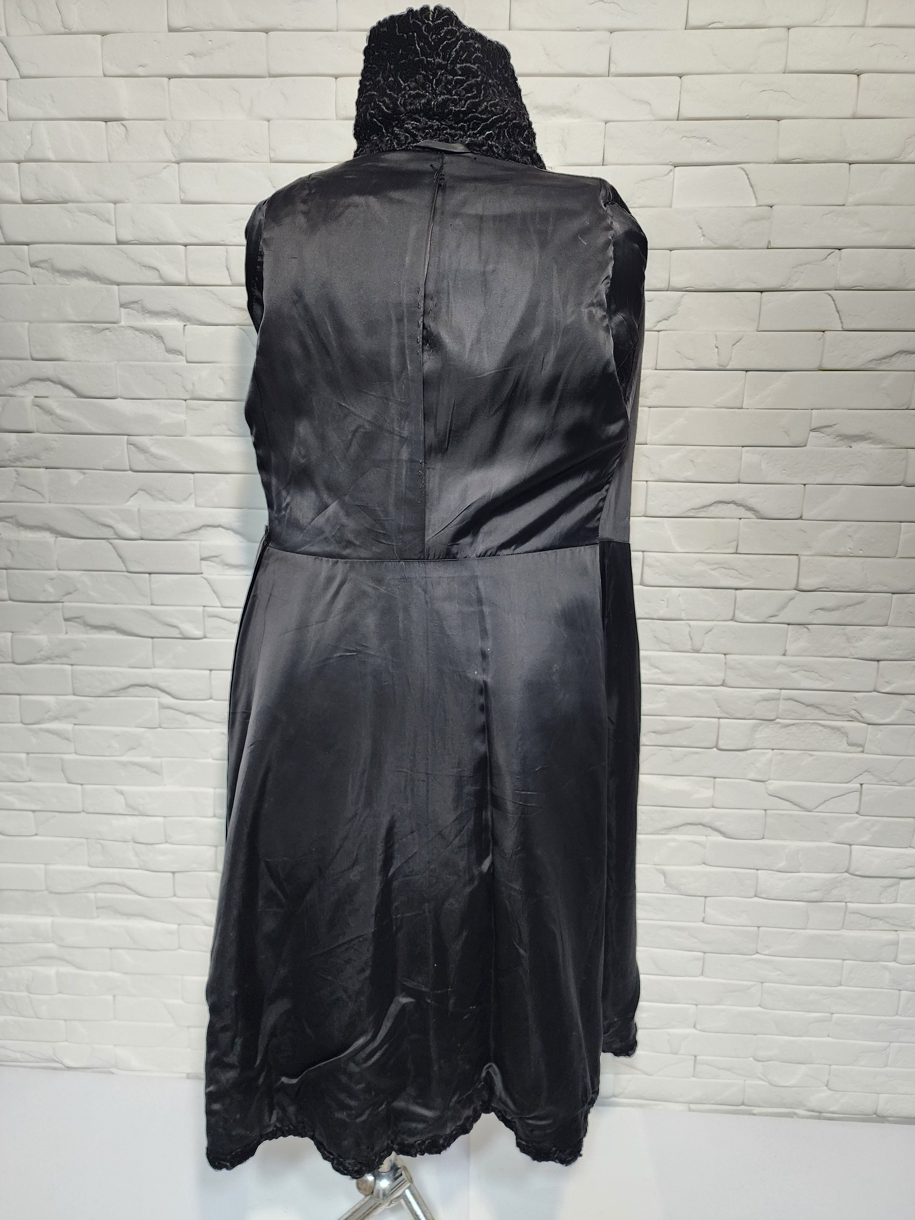 Genuine Leather Black Sheepskin Fur Coat: Women's Warm Winter Outerwear Size M / US 6-8 / IT 42-44 - 9 Thumbnail