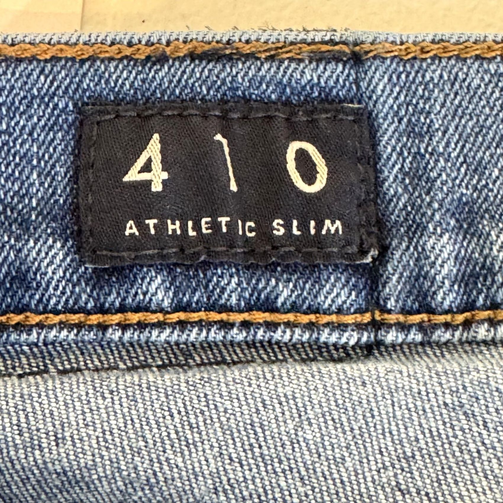 Lucky Brand Lucky Brand 410 Athletic Slim Jeans Mens 32x29 Blue Denim Medium Wash Slim Tapered 5-Pocket Pockets Zip Fly Button Mens Jeans Size US 32 / EU 48 - 4 Thumbnail