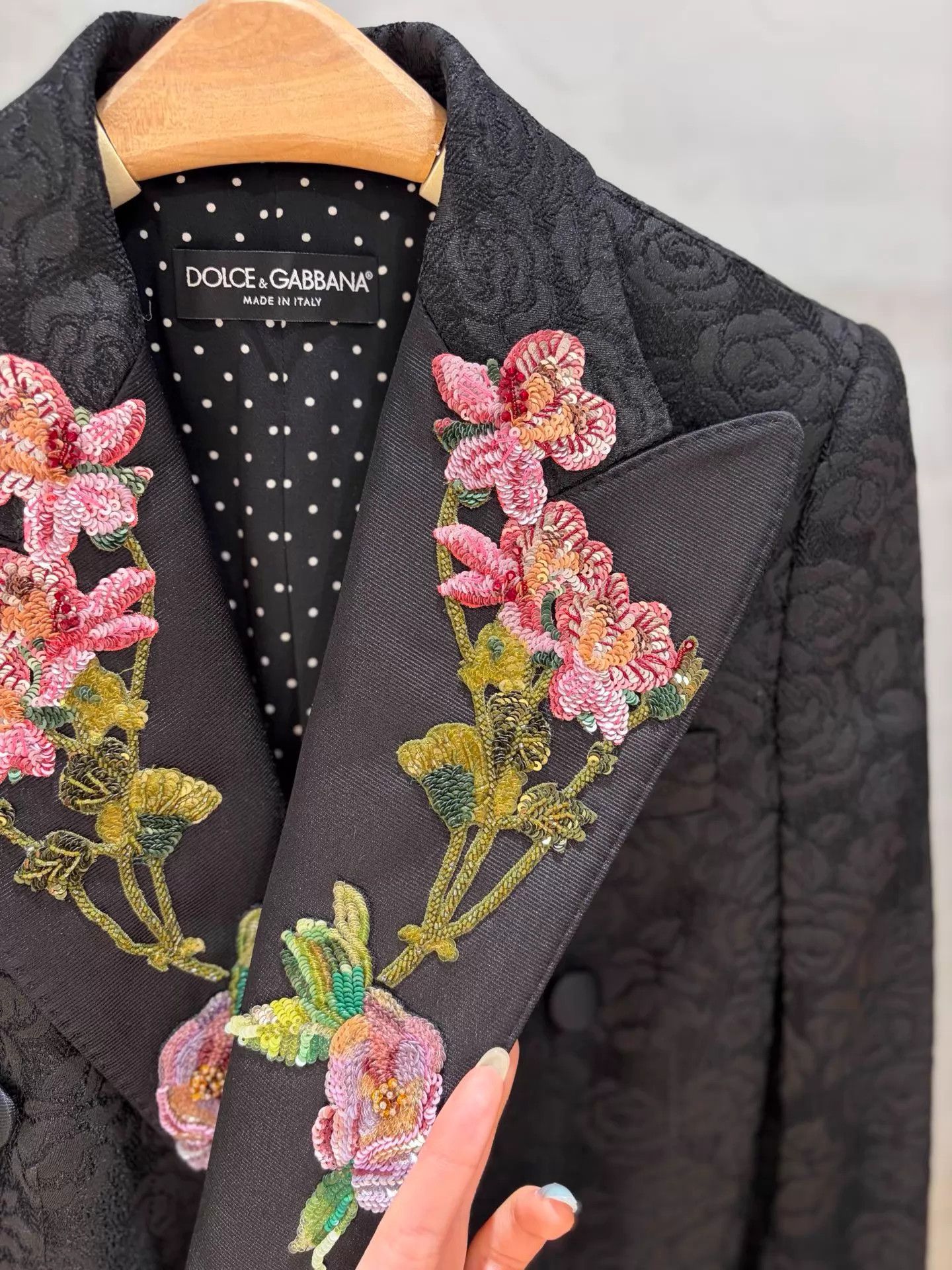 Dolce & Gabbana DG Runway blazer sequin floral embossed NWT 40 Size S / US 4 / IT 40 - 2 Thumbnail