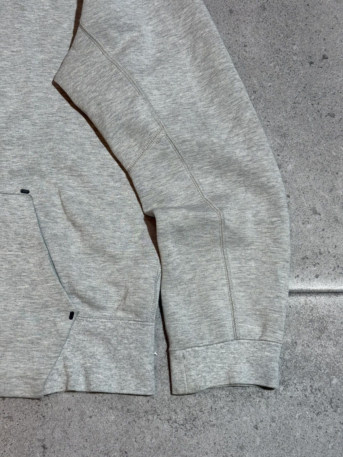 Nike Nike Tech Fleece Grey Black Swoosh Hoodie XL Hype Streetwear Size US L / EU 52-54 / 3 - 3 Thumbnail