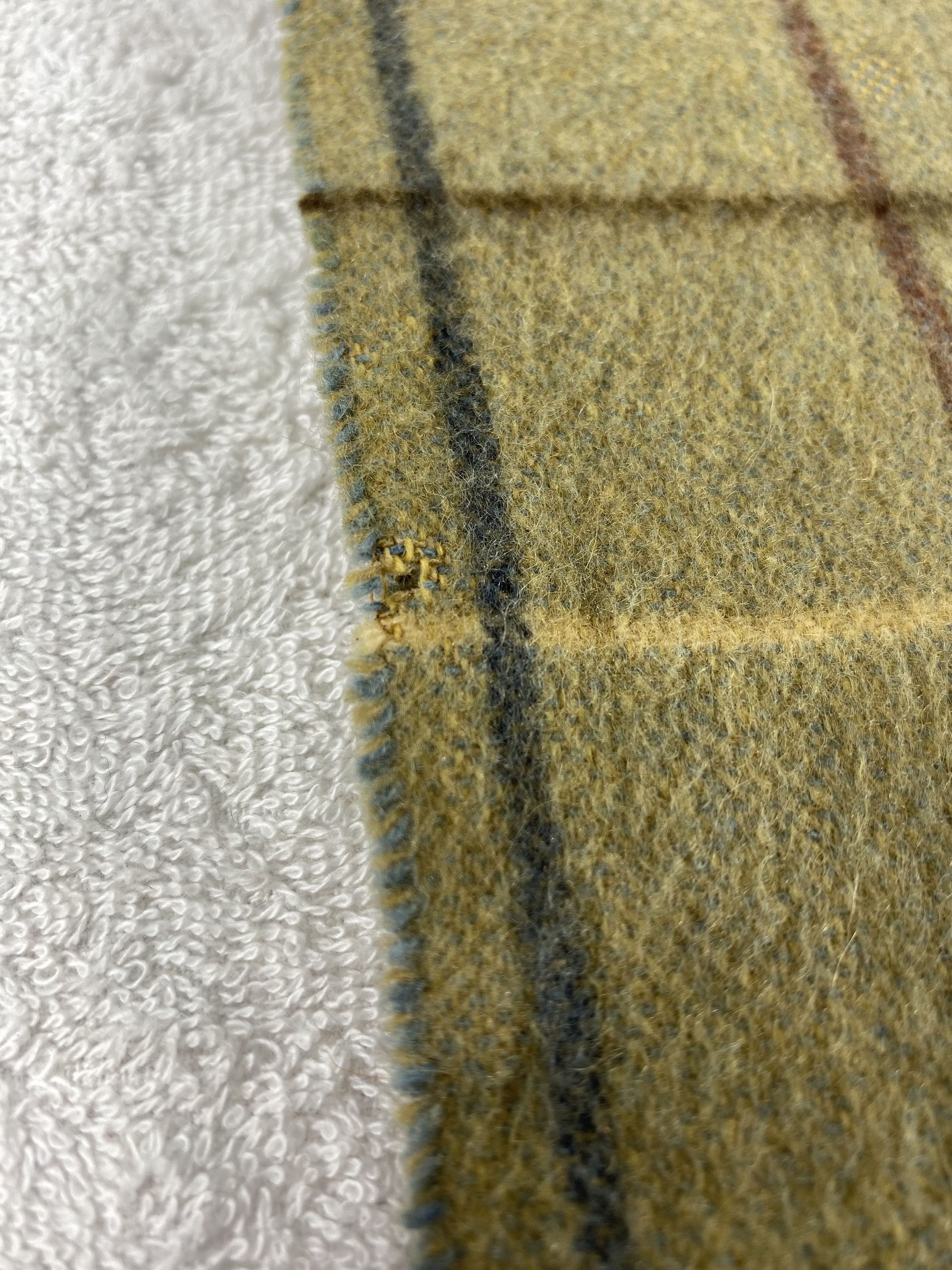 Burberry Vintage Burberry Scarf/Muffler/Neckwear MF758 Size ONE SIZE - 4 Thumbnail