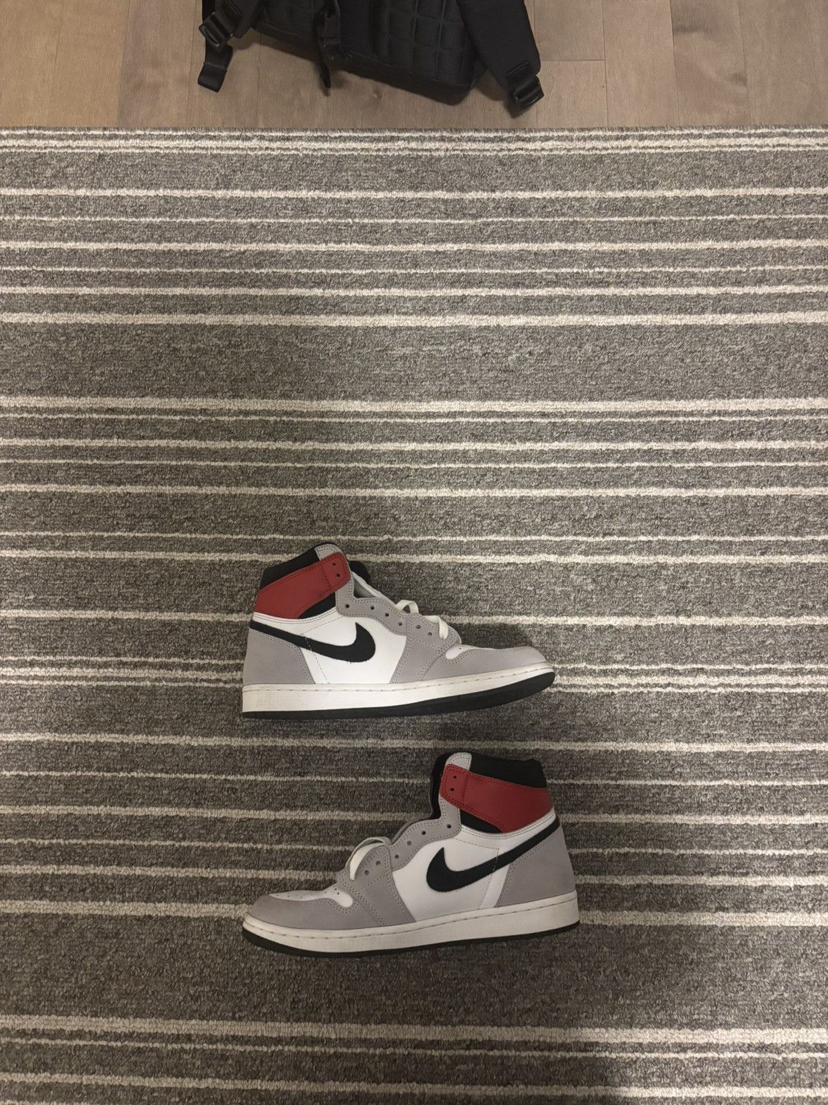 Jordan Brand Jordan 1 smoke grey Size US 10 / EU 43 - 2 Thumbnail
