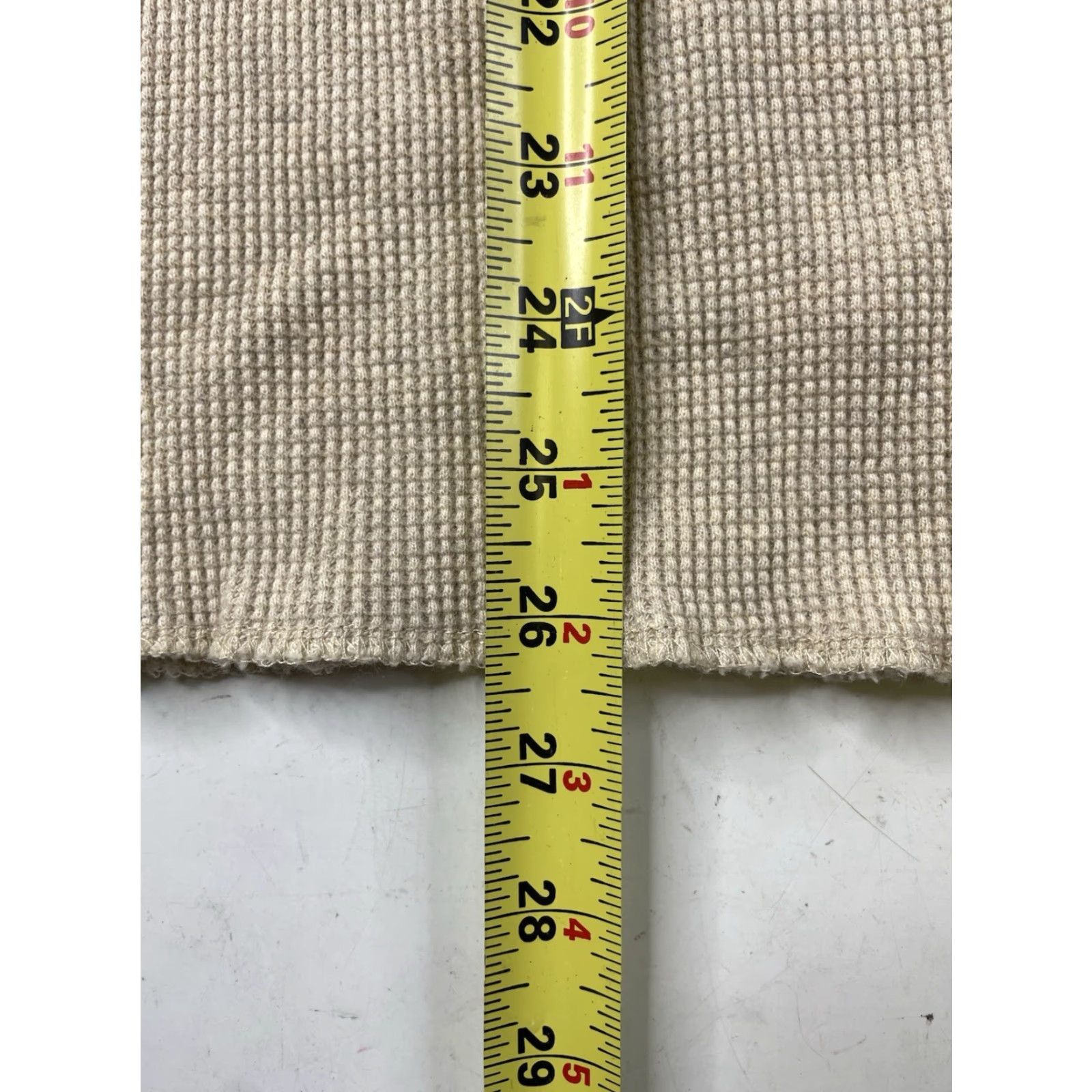 Wallace & Barnes VINTAGE Wallace & Barnes Thermal Henley Long Sleeve Waffle Shirt Beige L Men's Size US L / EU 52-54 / 3 - 5 Thumbnail
