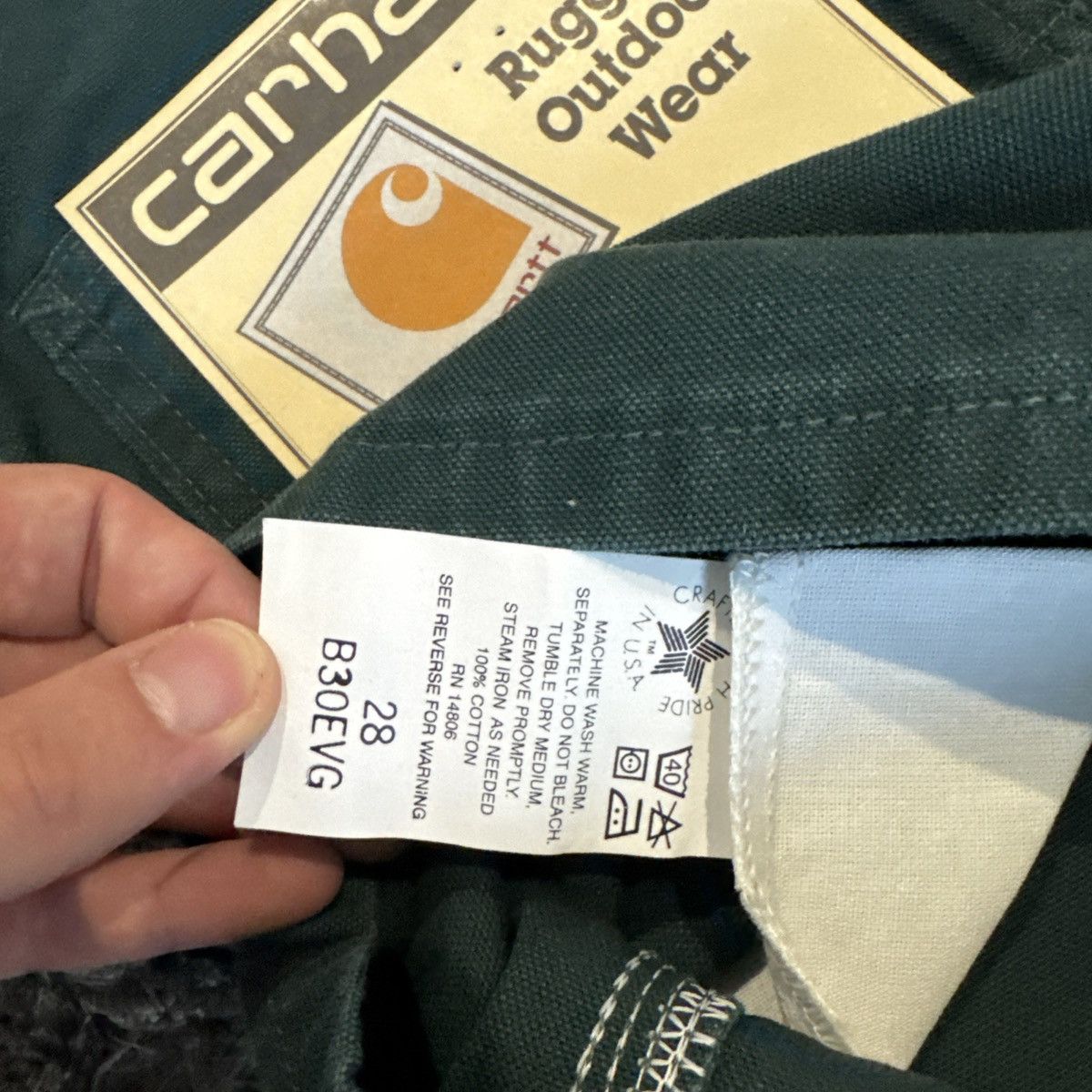 Carhartt BNWT Vintage 90s Carhartt B30 EVG Green Denim Jorts GRAIL 28 Size US 28 / EU 44 - 9 Thumbnail