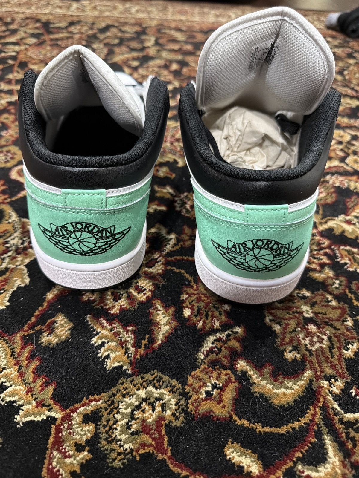 Nike Nike air jordan low size 11 mint green Size US 11 / EU 44 - 4 Thumbnail