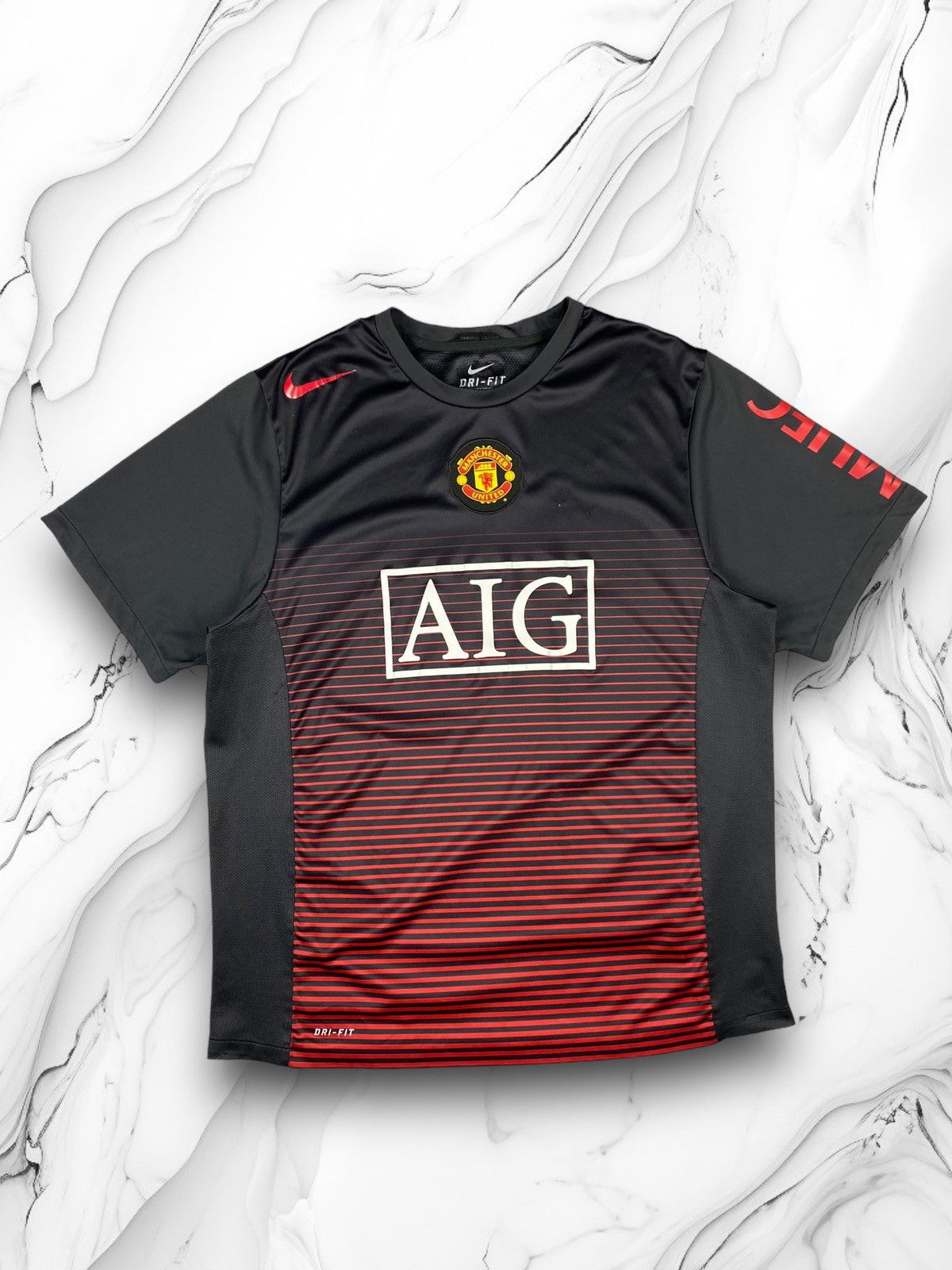 Nike × Vintage Vintage Nike Manchester United Centre Logo Soccer Jersey Size US XL / EU 56 / 4 - 1 Thumbnail