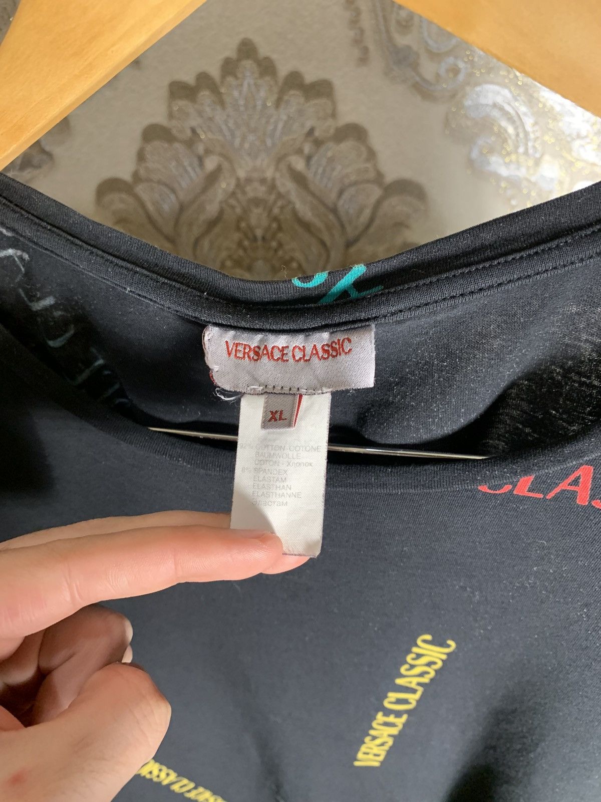 Versace VINTAGE VERSACE CLASSIC ITALIAN DESIGNER RETRO MONOGRAM 90s Size US XL / EU 56 / 4 - 4 Thumbnail