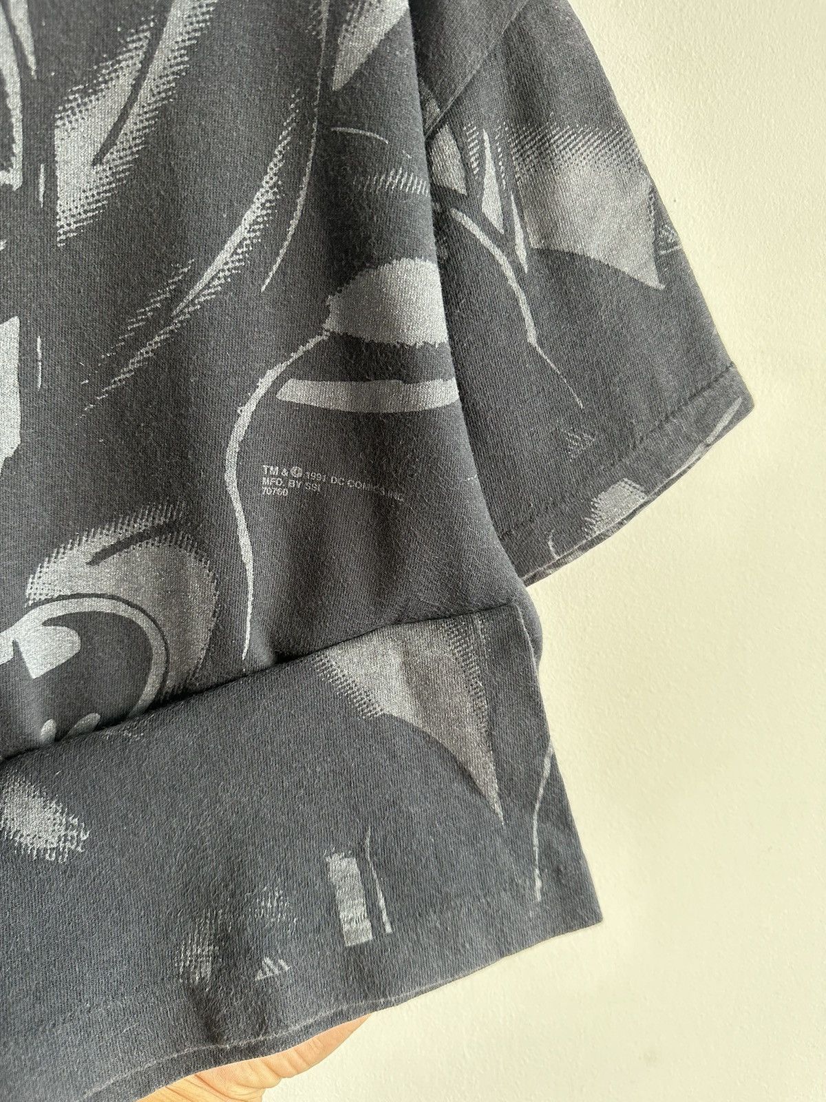 DC Comics × Vintage Vintage 90’s Batman DC Comics Cartoon All-overprint Tee USA Size US L / EU 52-54 / 3 - 5 Thumbnail