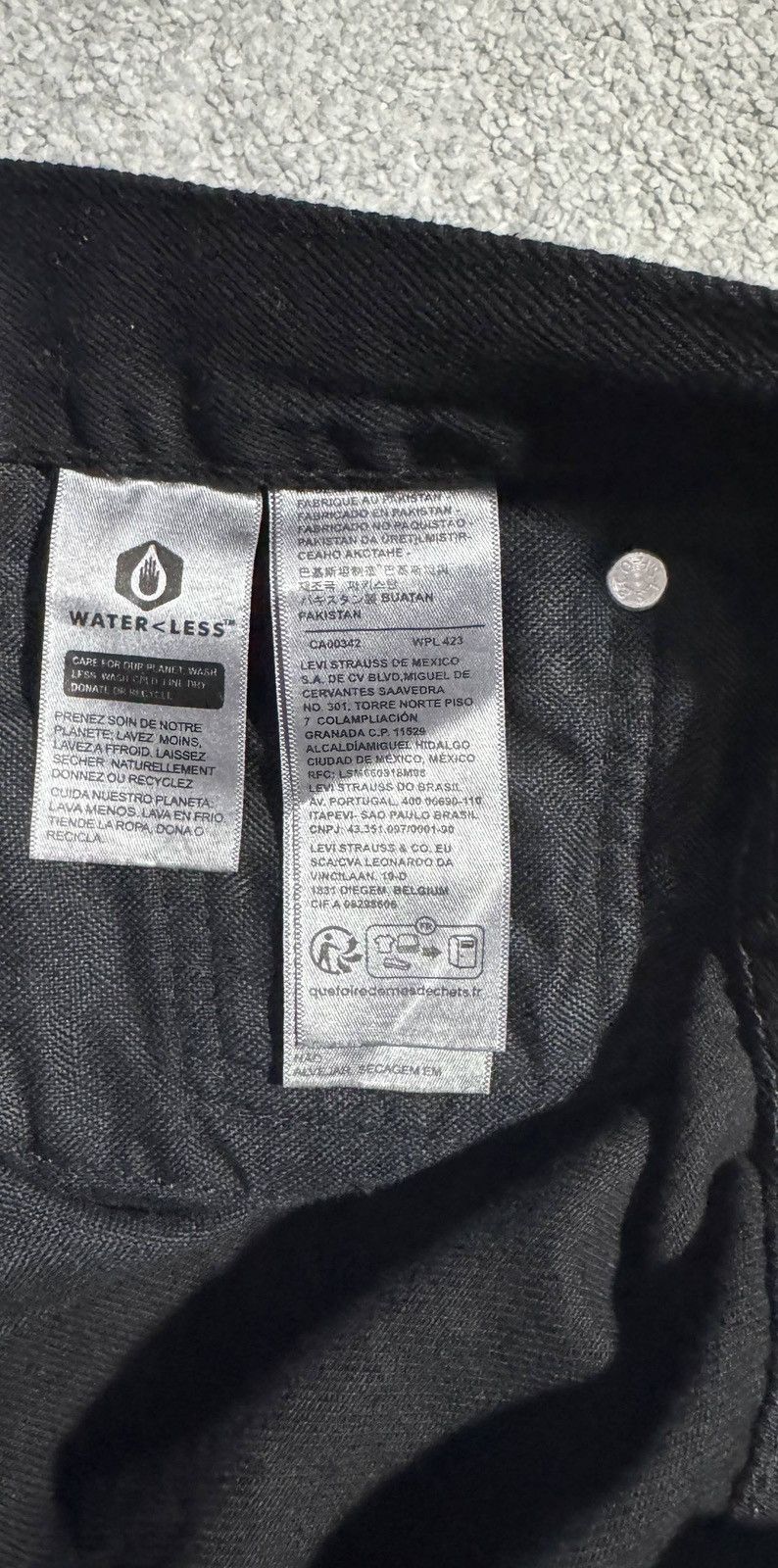 Levi's Levi’s 501 Jeans in Black W38 L30. Size US 38 / EU 54 - 5 Thumbnail
