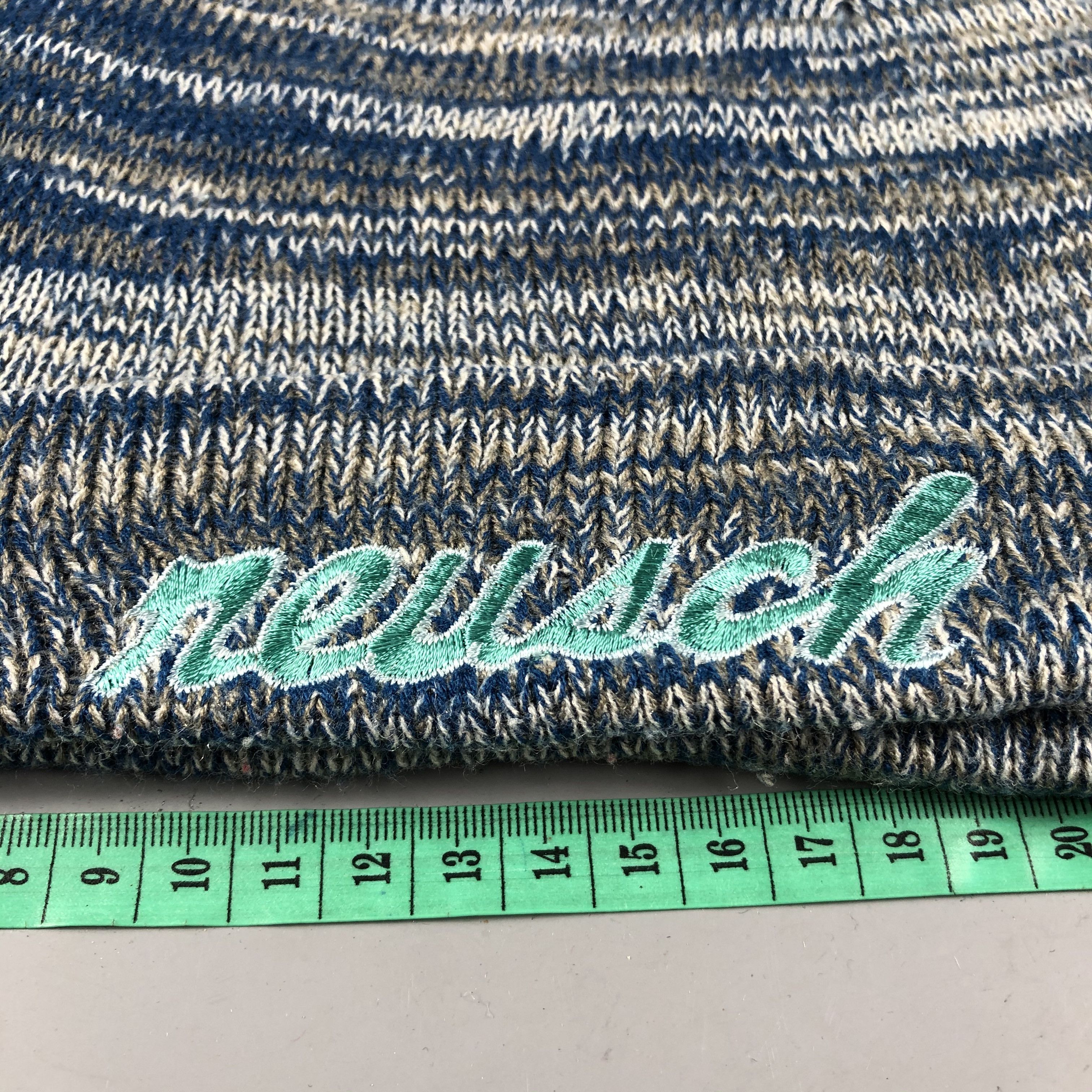 Vintage Newish Abstract Beanie Snowcap Snow Hat B748 Size ONE SIZE - 4 Thumbnail
