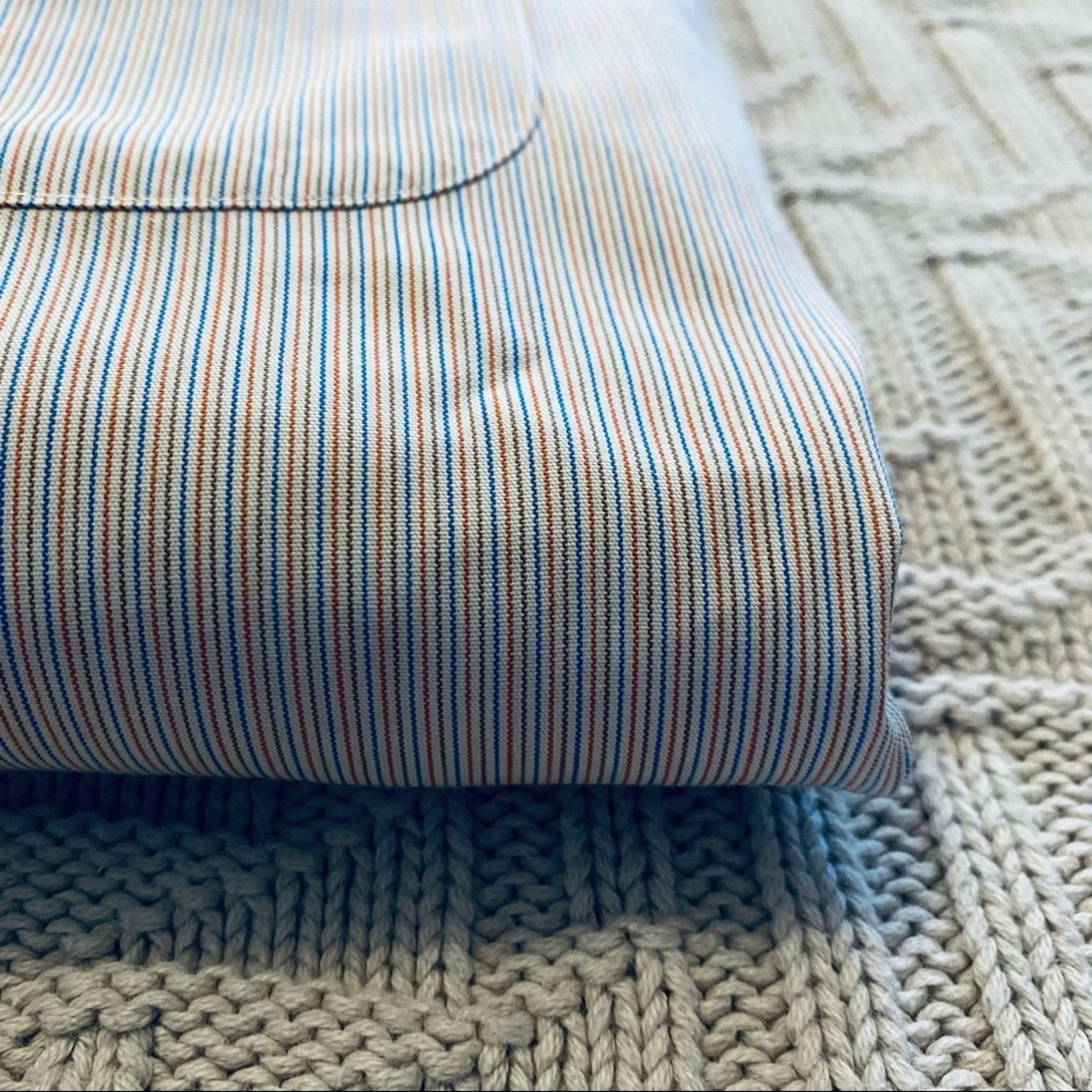 Brooks Brothers Brooks Brothers striped long sleeve button down dress shirt Size US XL / EU 56 / 4 - 4 Thumbnail